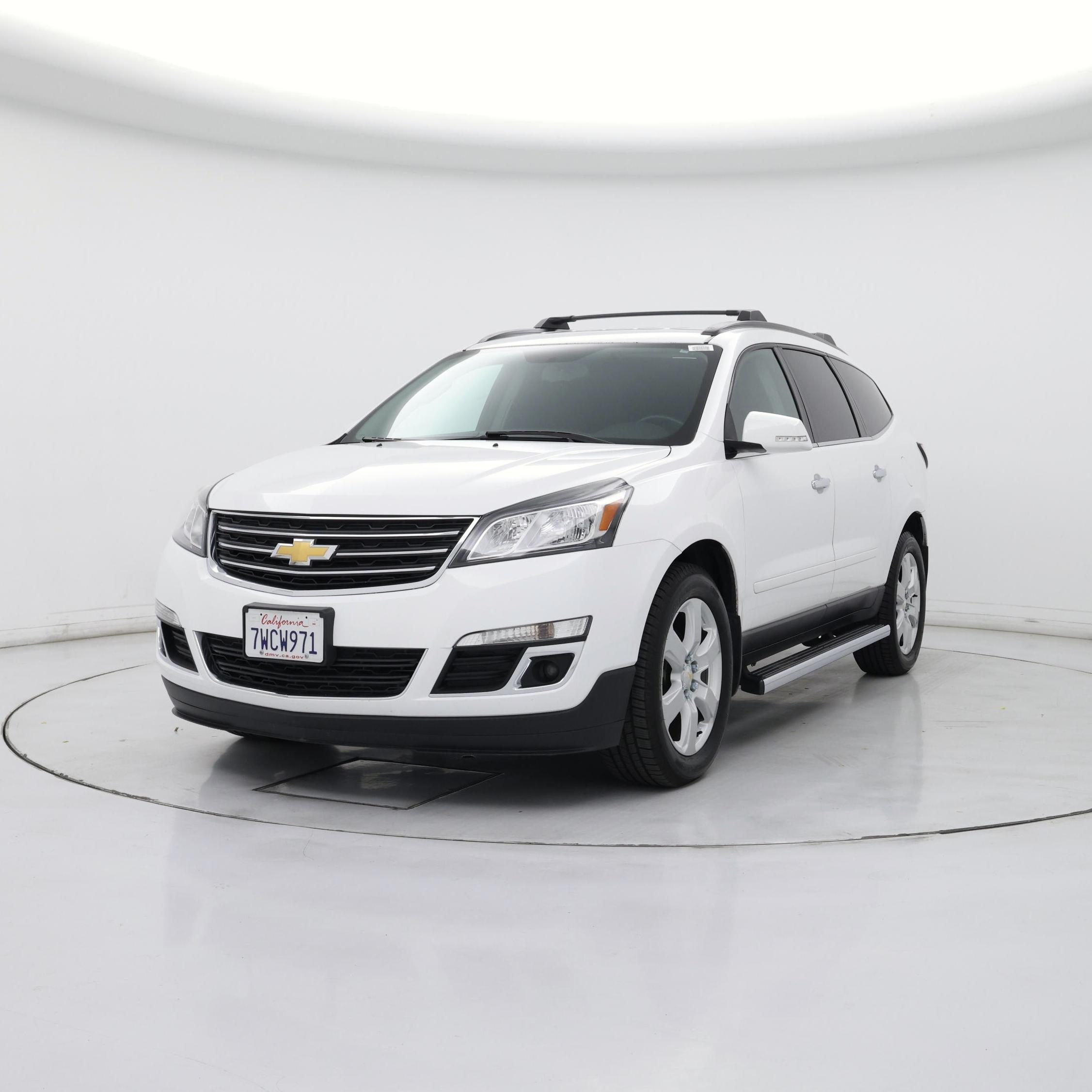 Thumbnail: 2017 Chevrolet Traverse - 4