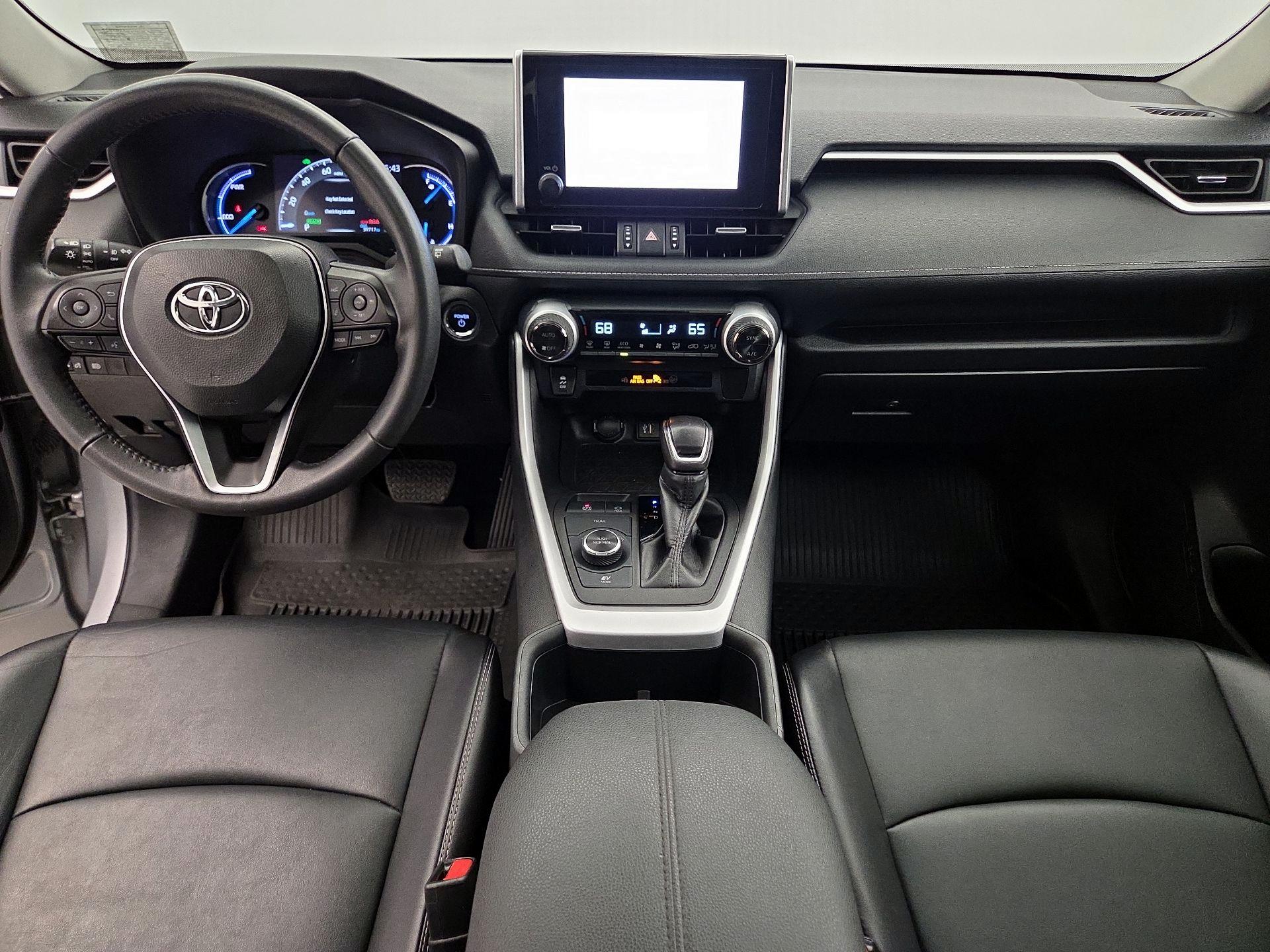 Thumbnail: 2024 Toyota RAV4 - 9