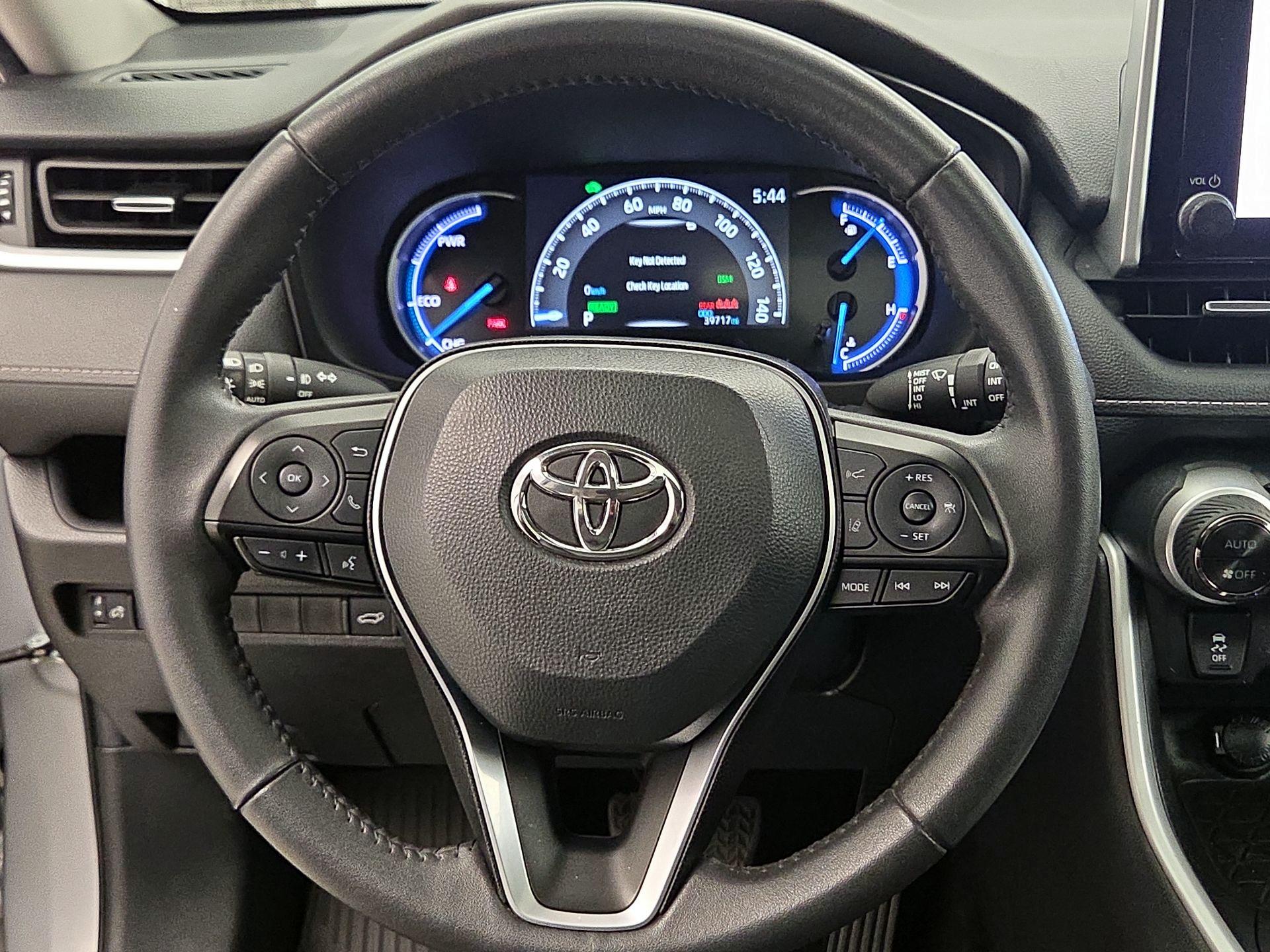 Thumbnail: 2024 Toyota RAV4 - 10