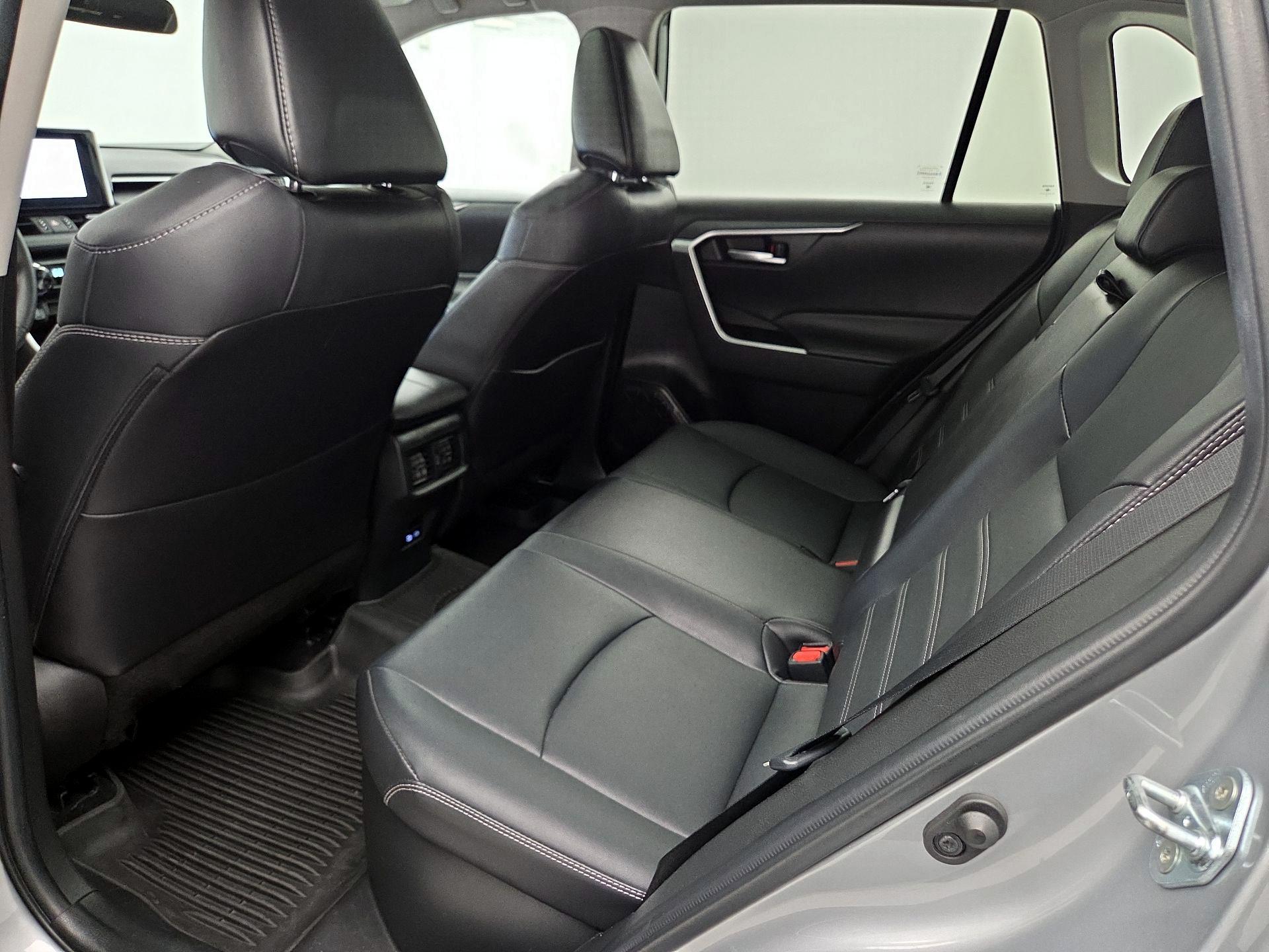 Thumbnail: 2024 Toyota RAV4 - 20