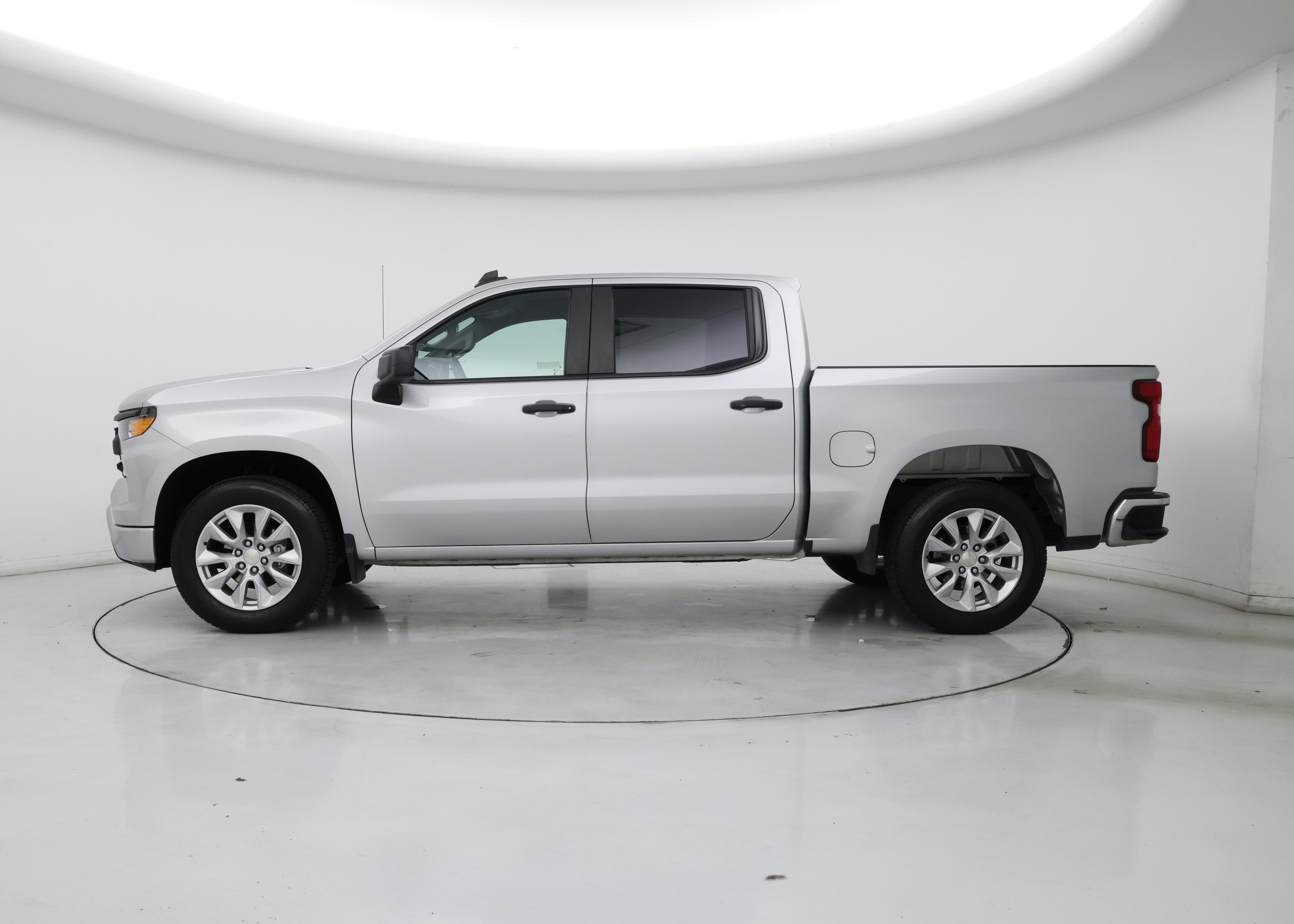 Thumbnail: 2022 Chevrolet Silverado 1500 - 3