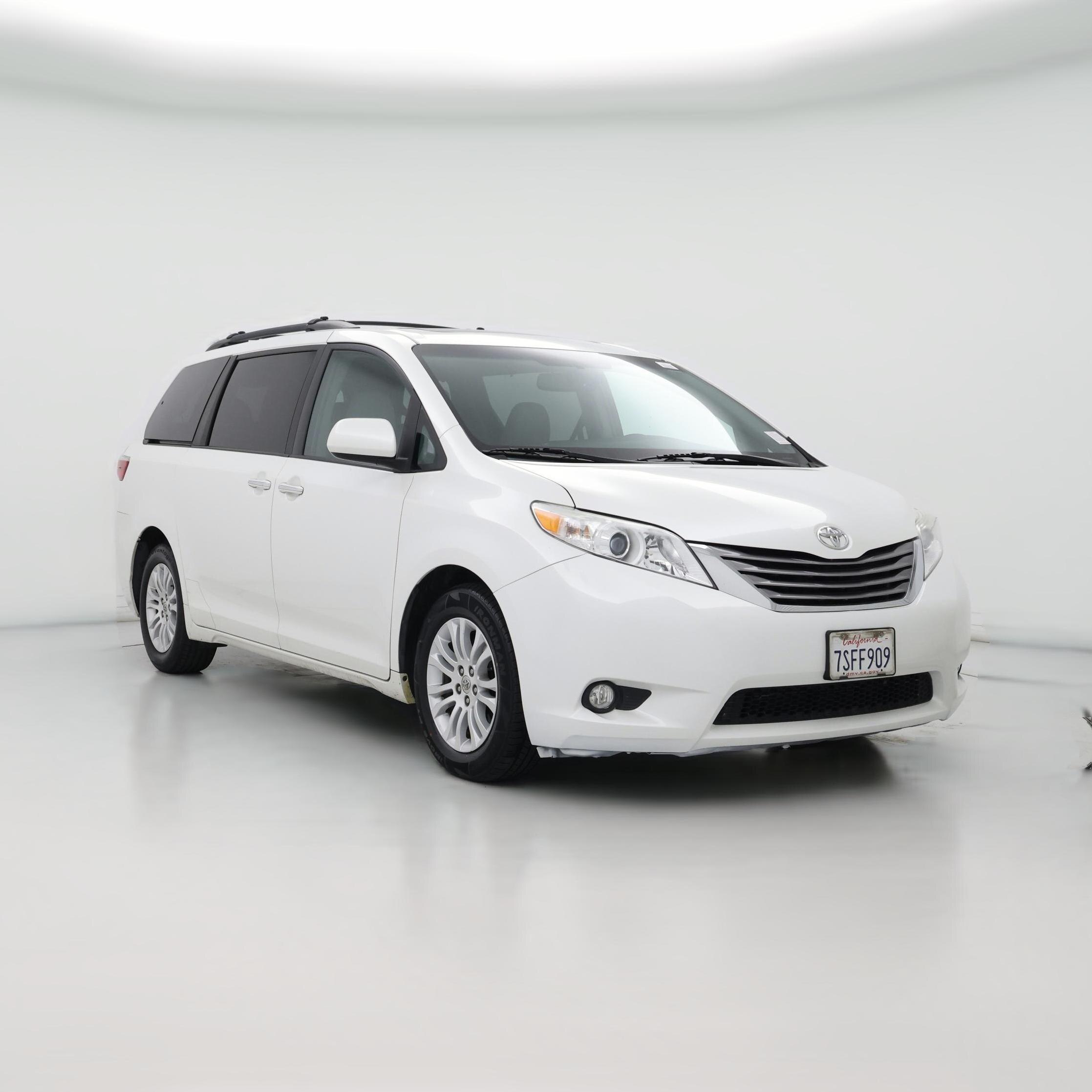 Thumbnail: 2016 Toyota Sienna - 1