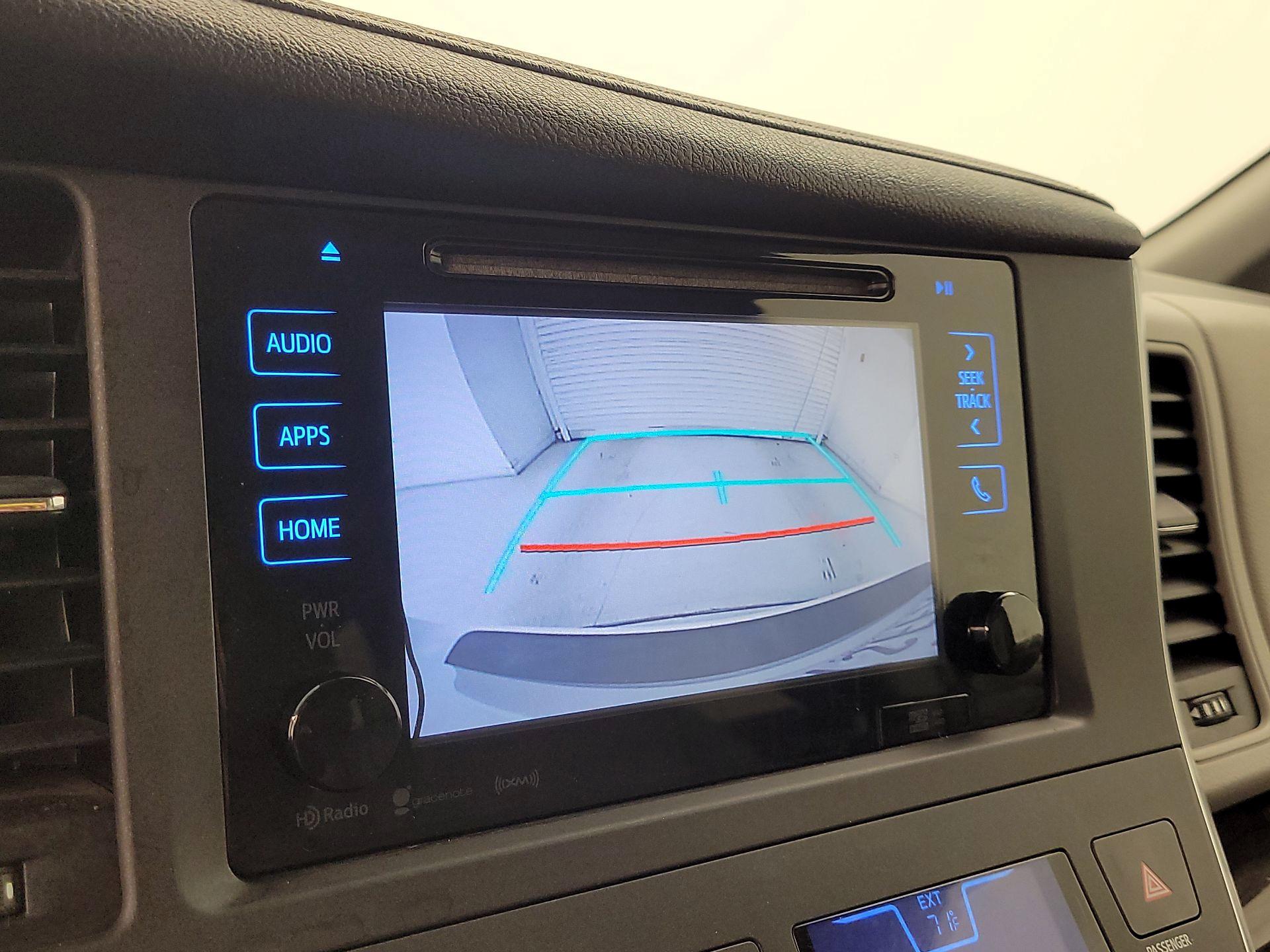 Thumbnail: 2016 Toyota Sienna - 14