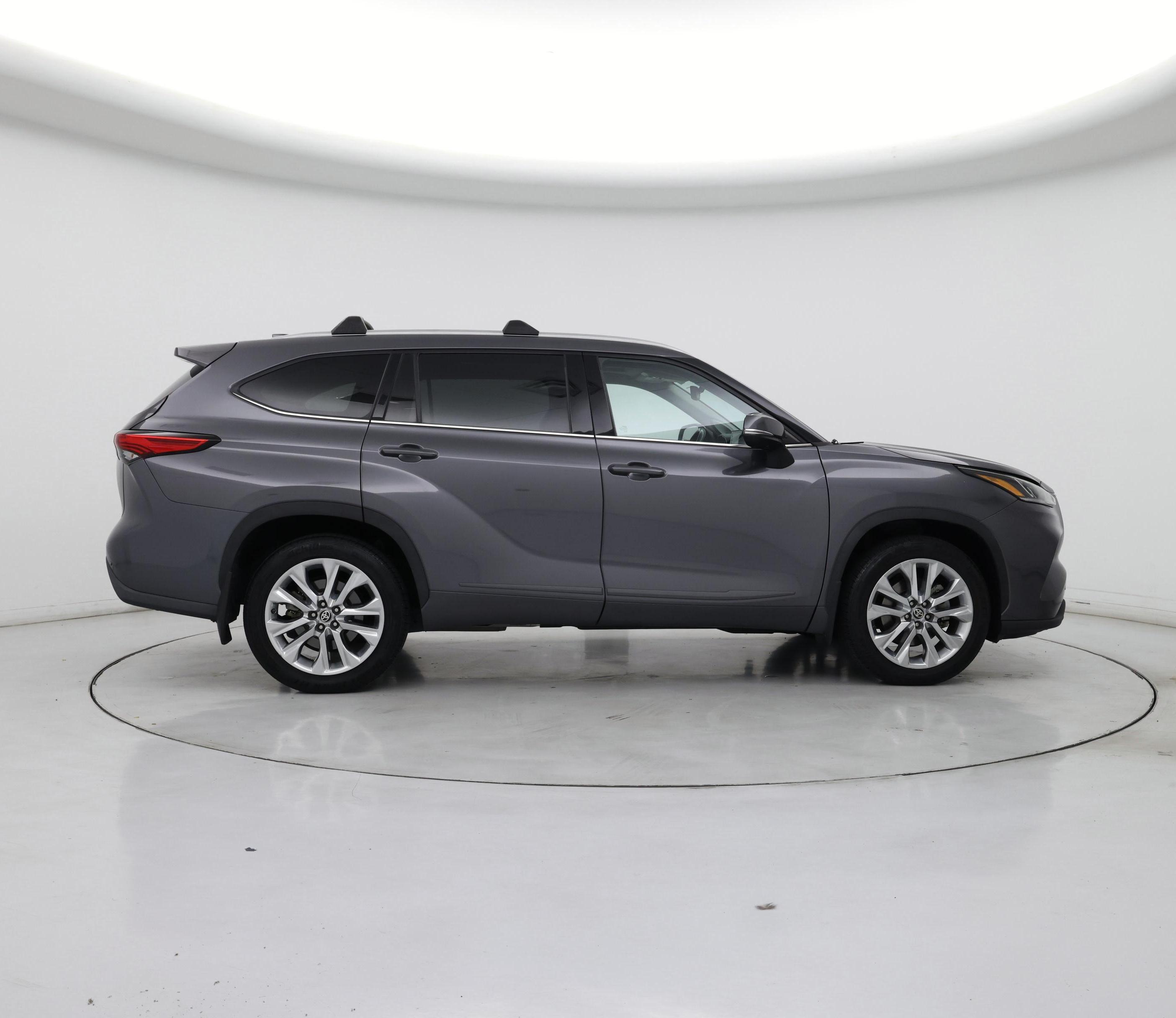 Thumbnail: 2021 Toyota Highlander - 7