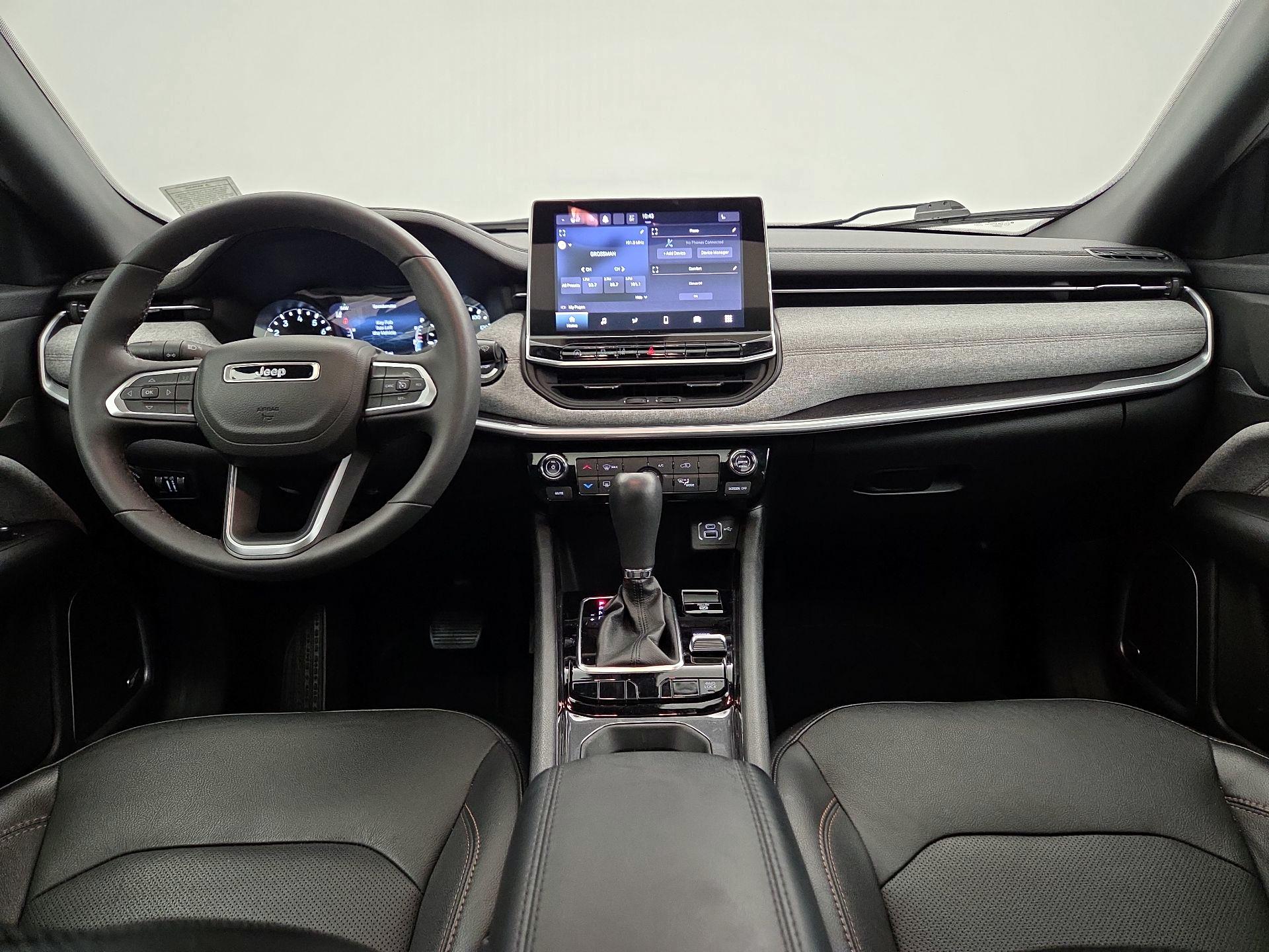 Thumbnail: 2023 Jeep Compass - 9