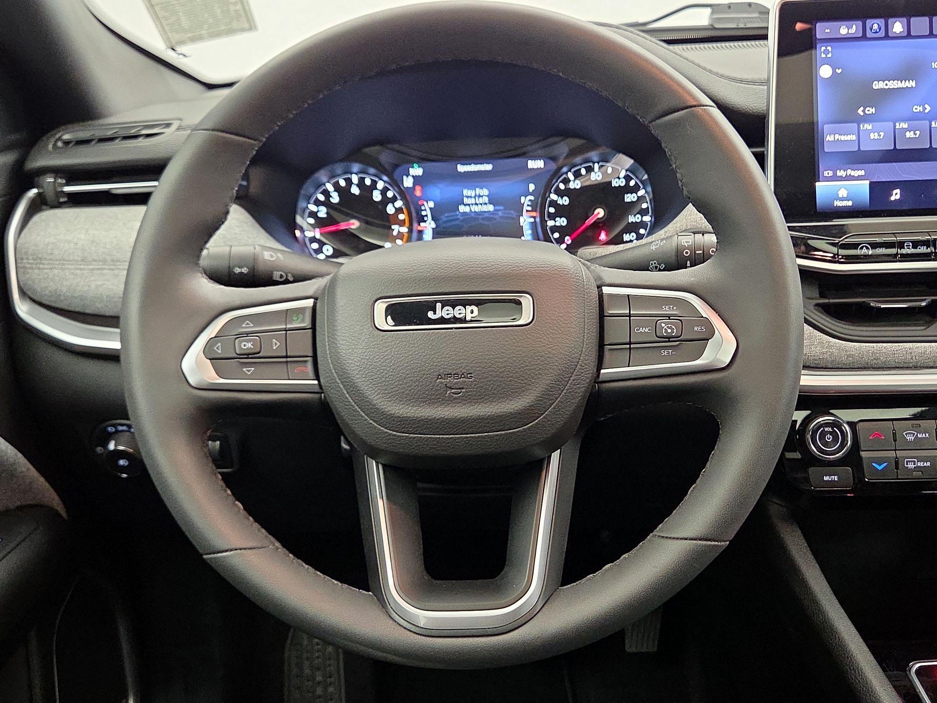 Thumbnail: 2023 Jeep Compass - 10