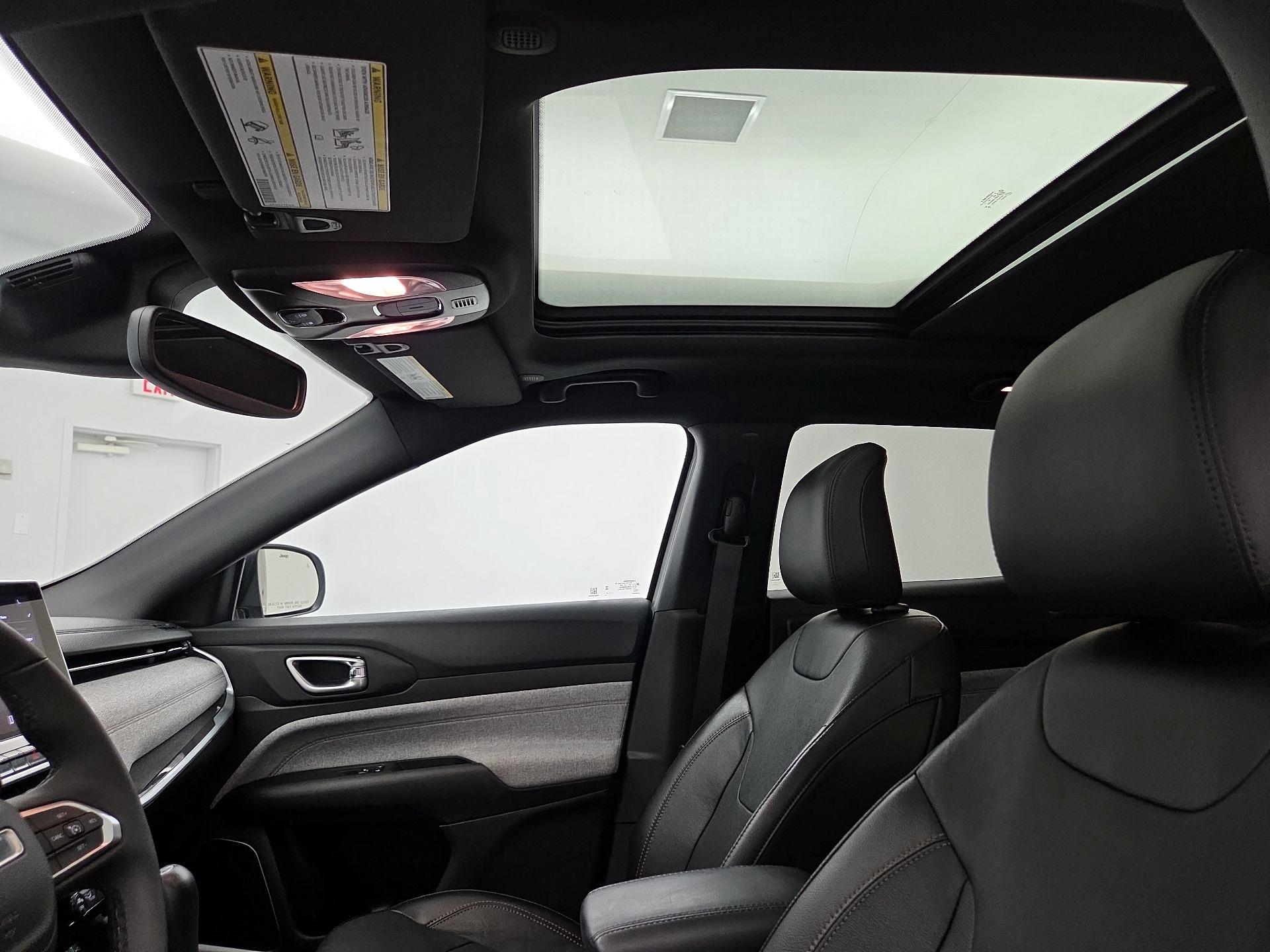 Thumbnail: 2023 Jeep Compass - 19