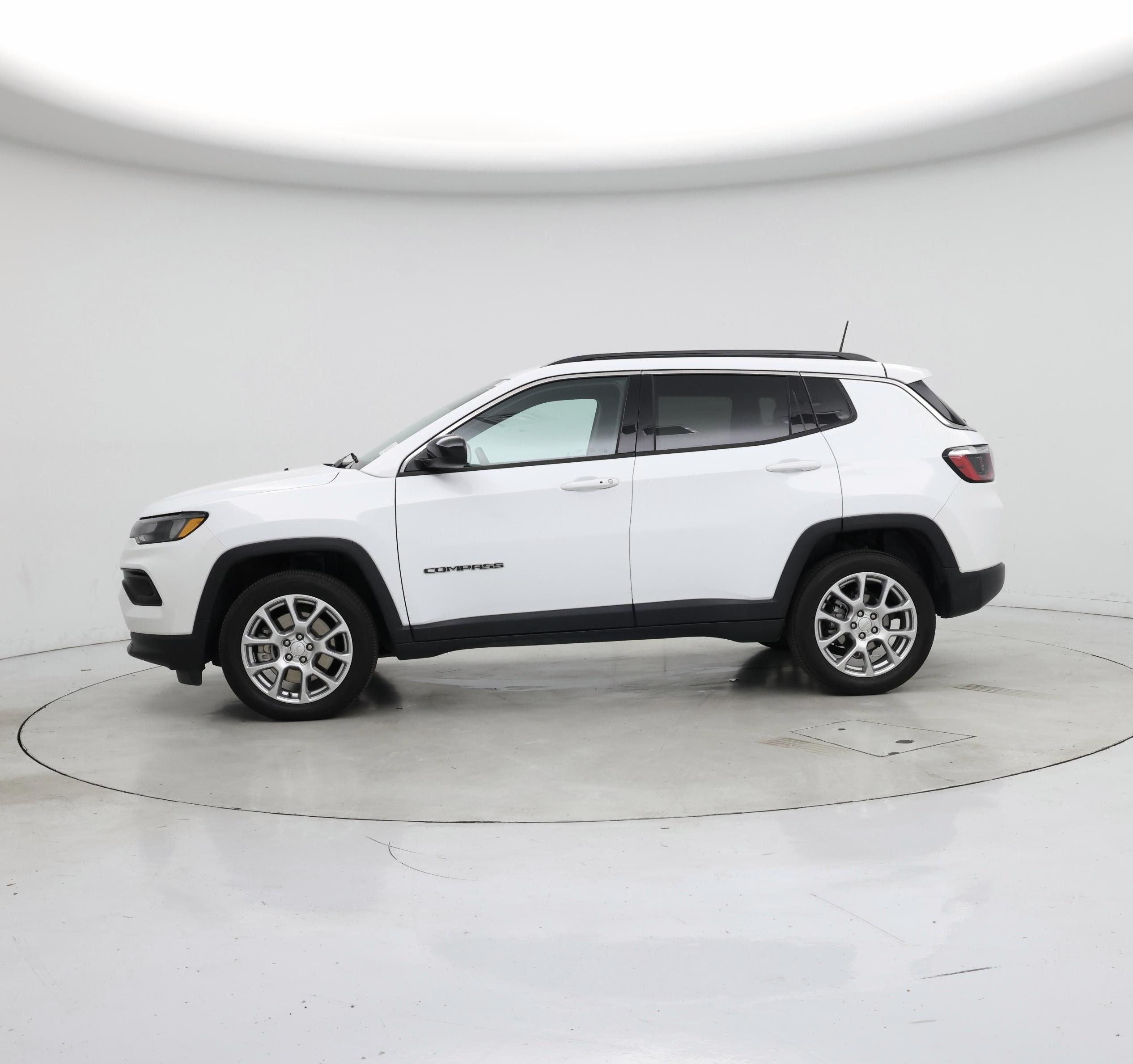 Thumbnail: 2023 Jeep Compass - 3