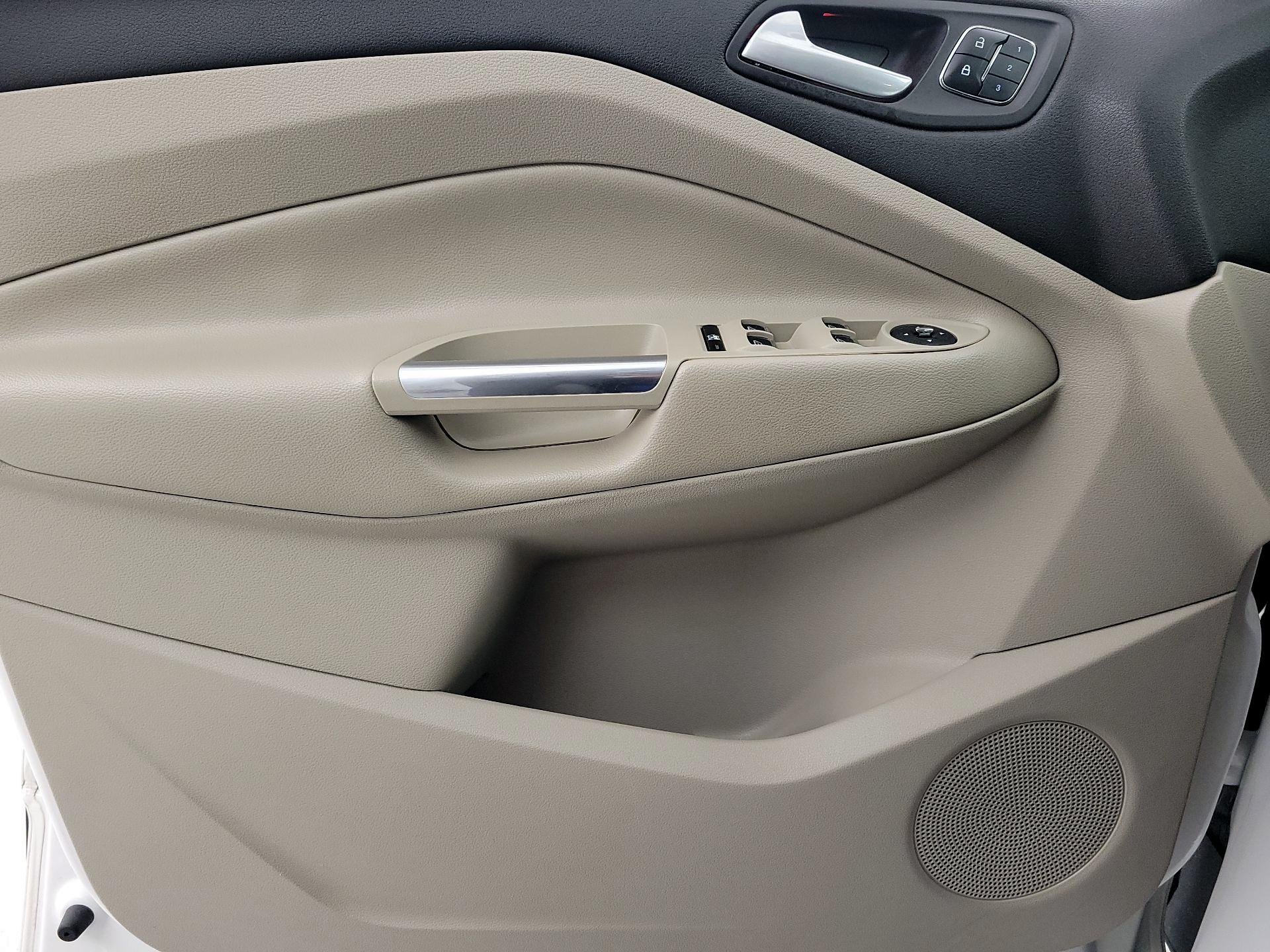 Thumbnail: 2015 Ford Escape - 12