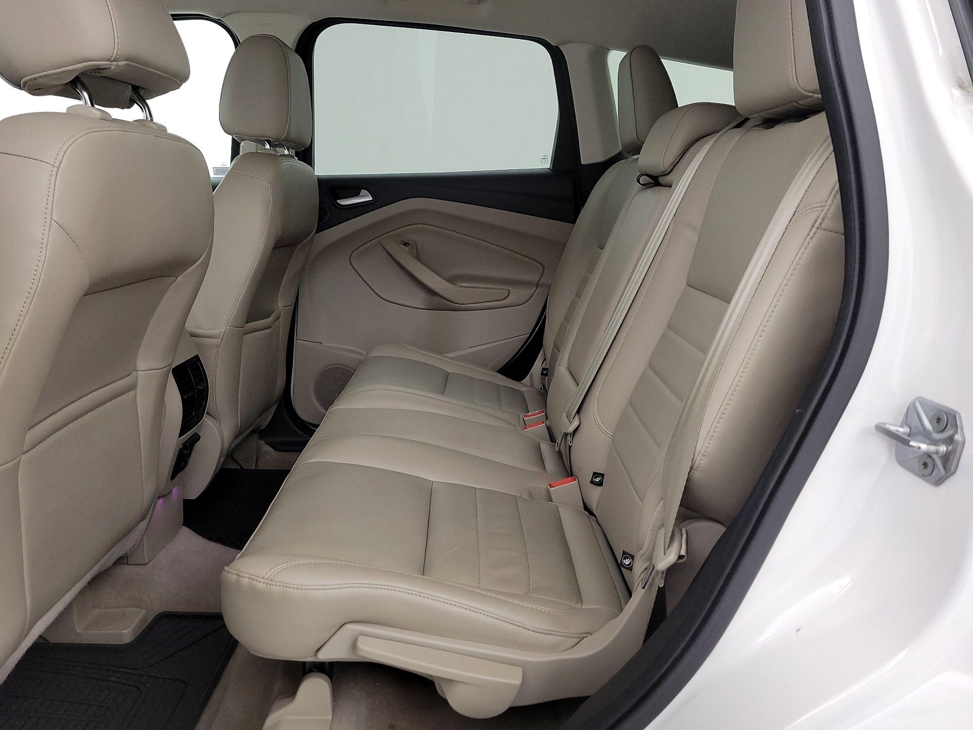 Thumbnail: 2015 Ford Escape - 20