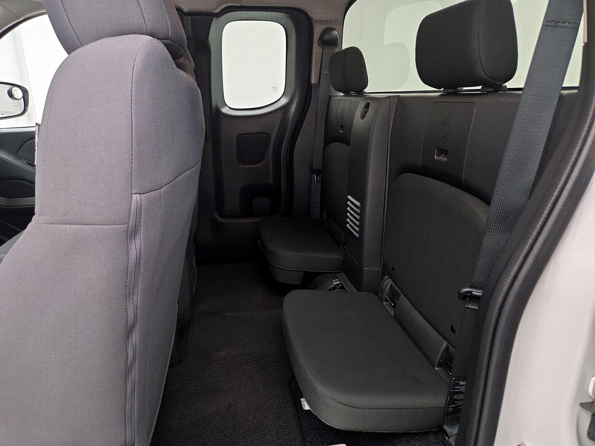 Thumbnail: 2024 Nissan Frontier - 19