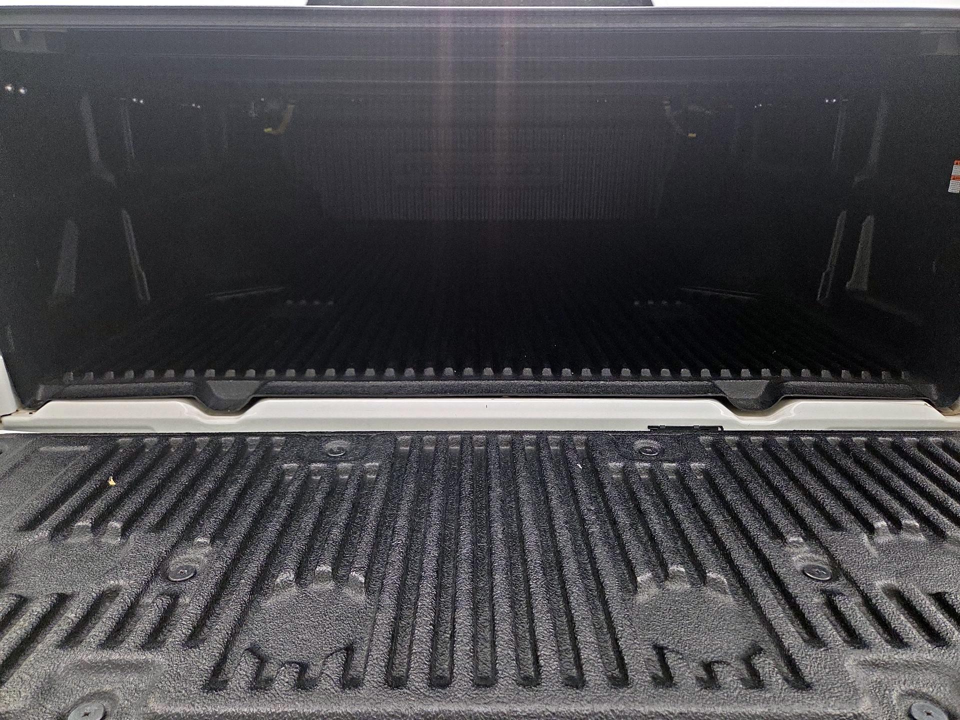 Thumbnail: 2024 Nissan Frontier - 20