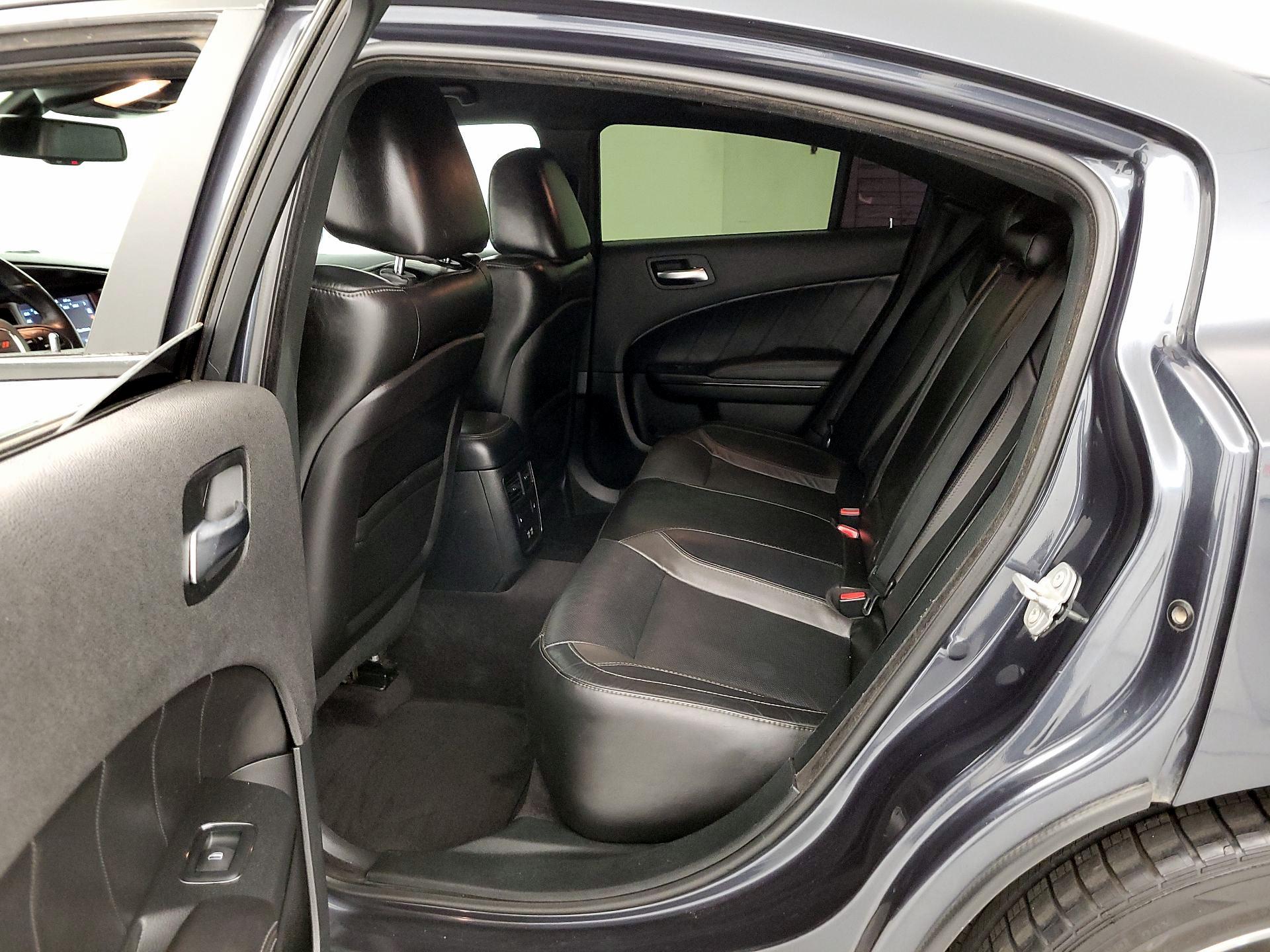 Thumbnail: 2018 Dodge Charger - 16