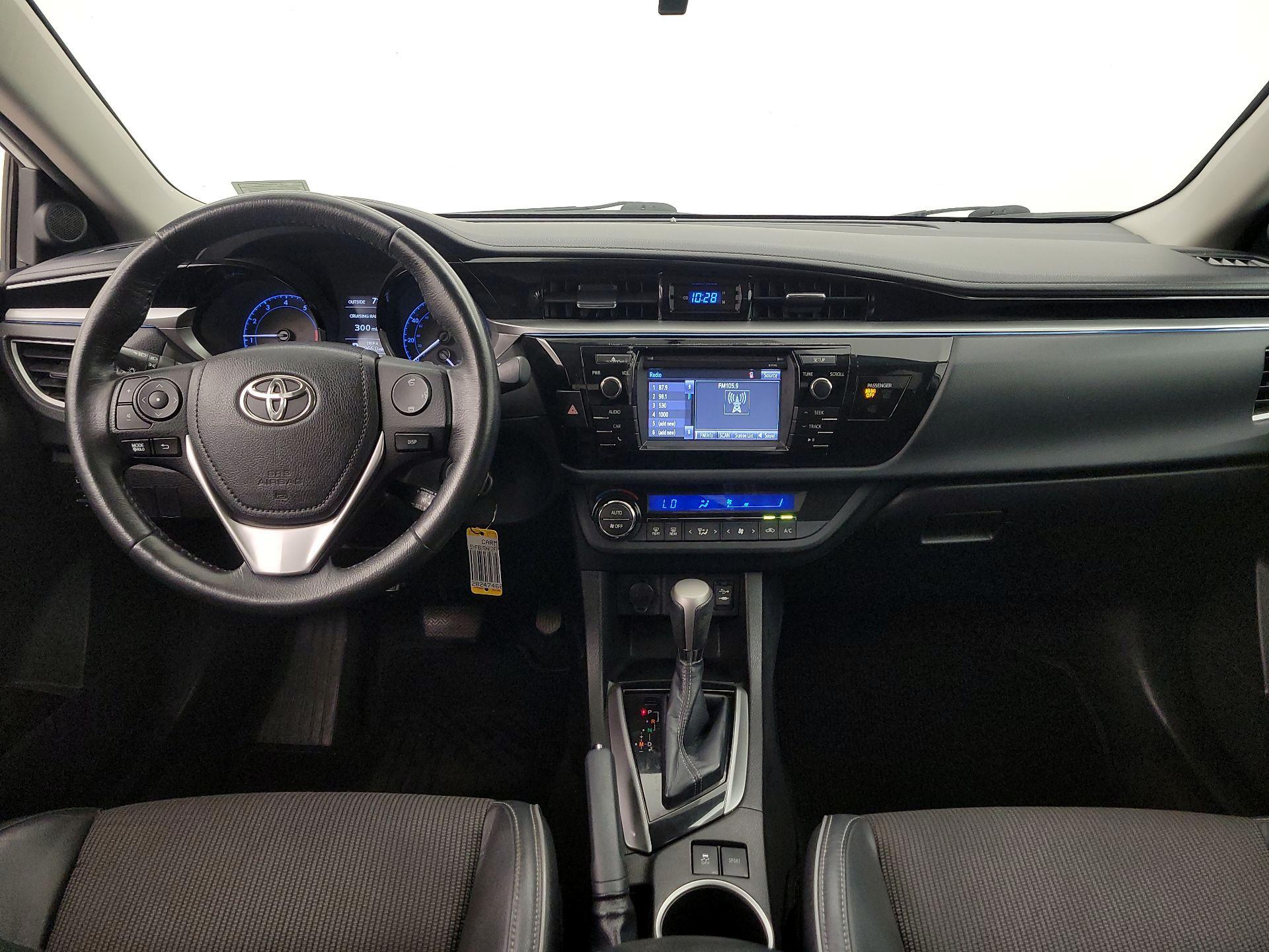 Thumbnail: 2015 Toyota Corolla - 9