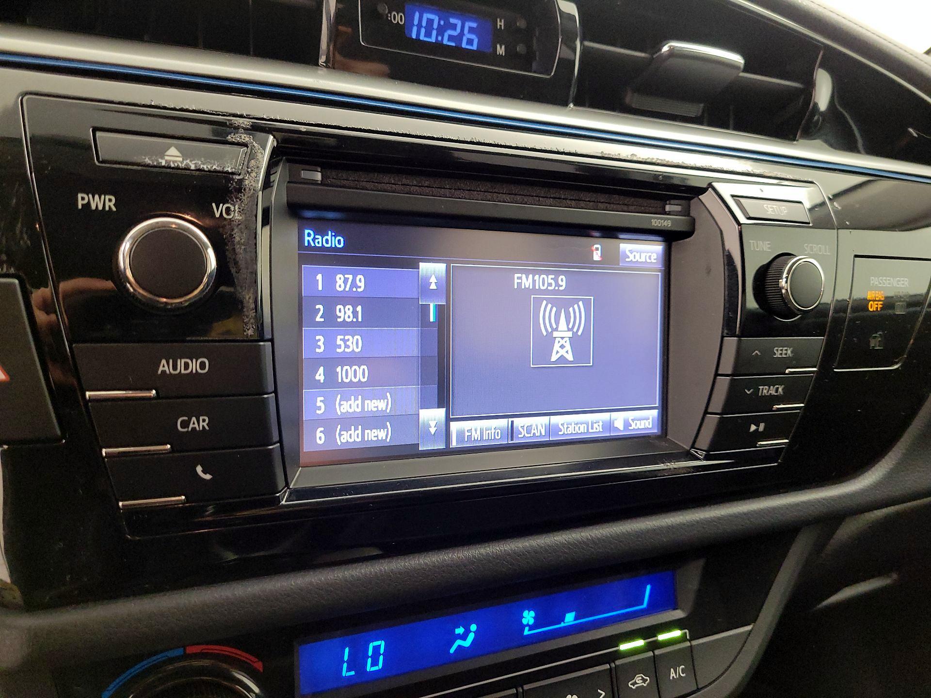 Thumbnail: 2015 Toyota Corolla - 15