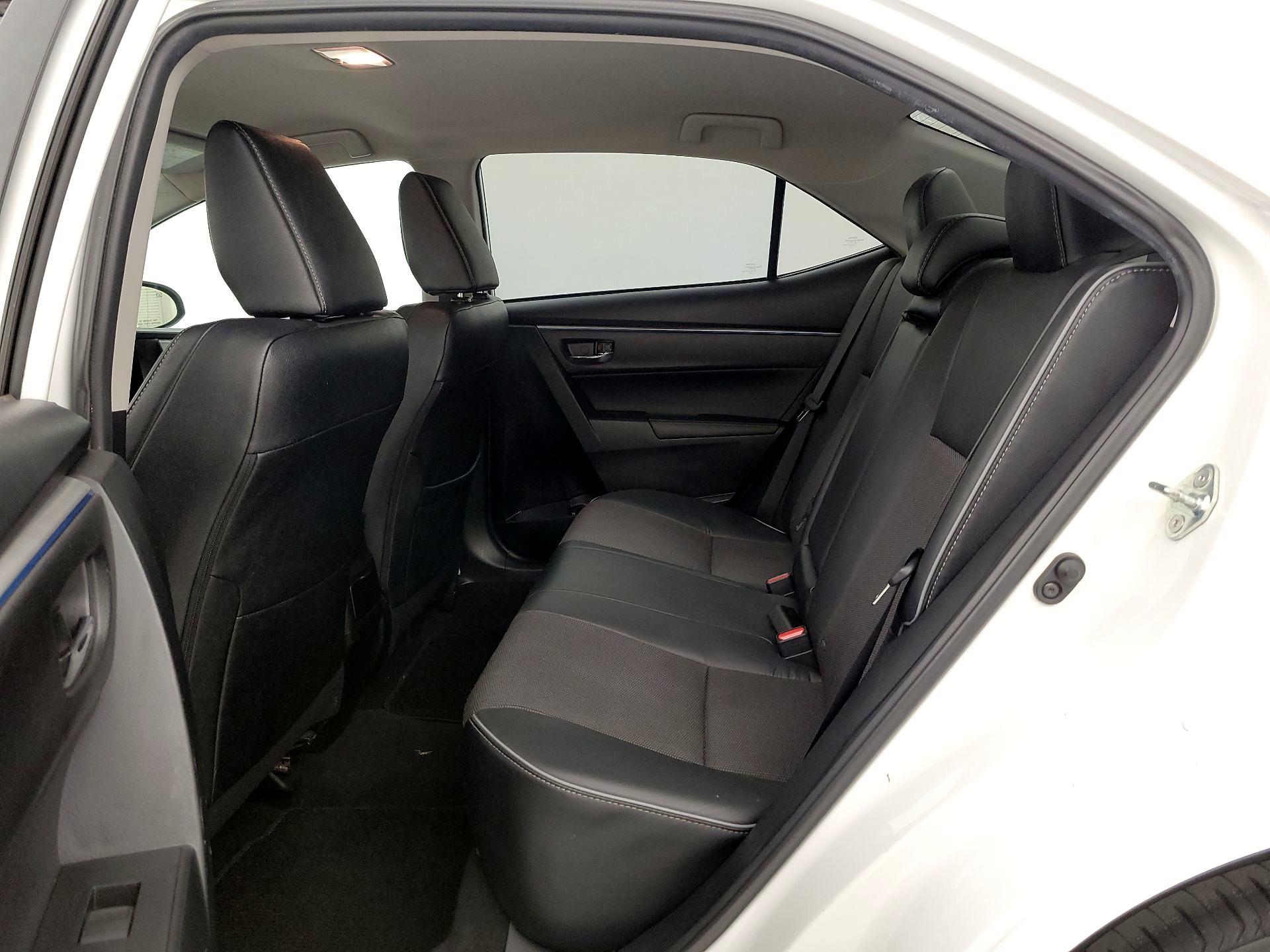 Thumbnail: 2015 Toyota Corolla - 19