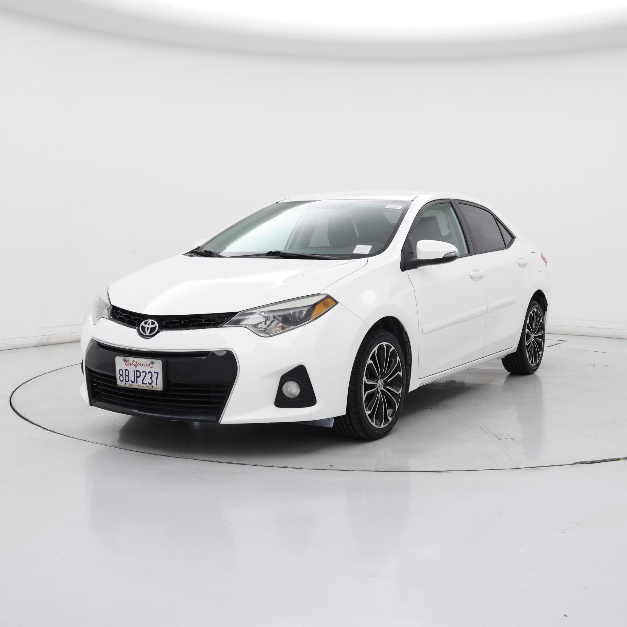 Thumbnail: 2015 Toyota Corolla - 4