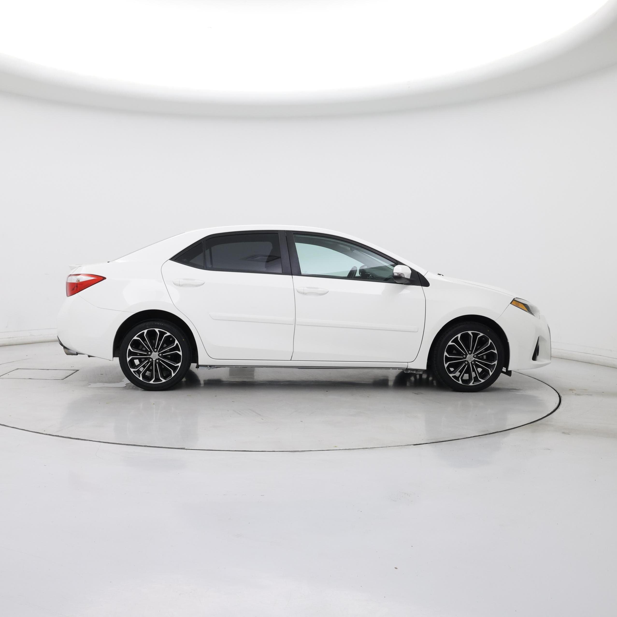 Thumbnail: 2015 Toyota Corolla - 7