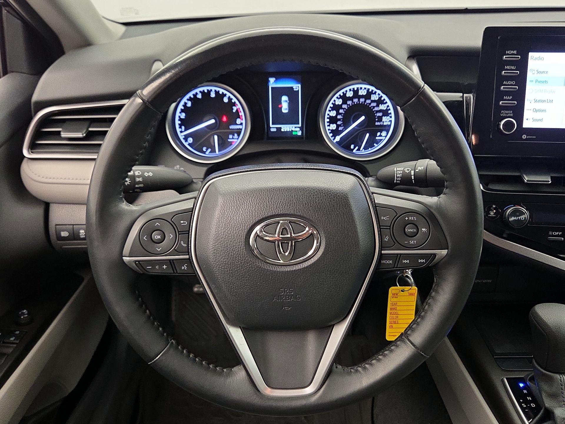 Thumbnail: 2022 Toyota Camry - 10