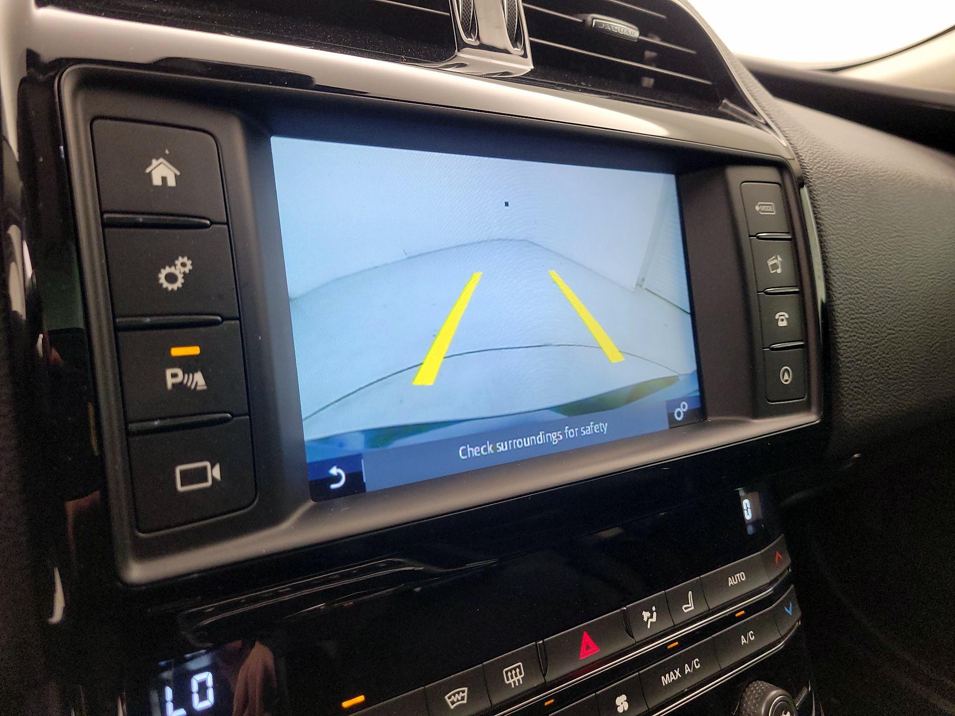 Thumbnail: 2017 Jaguar XE - 15