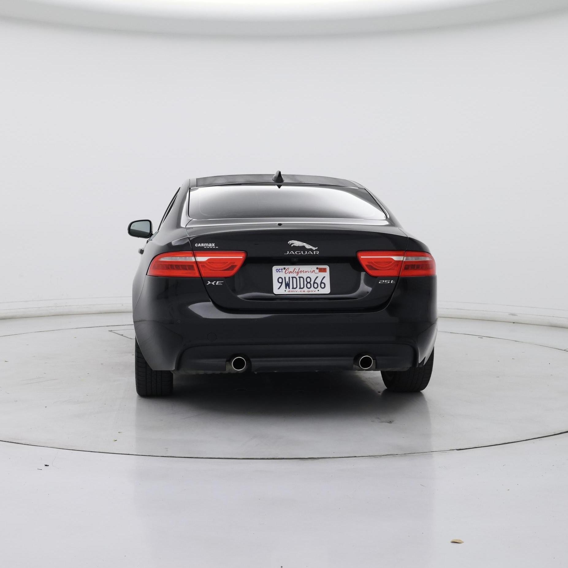 Thumbnail: 2017 Jaguar XE - 6