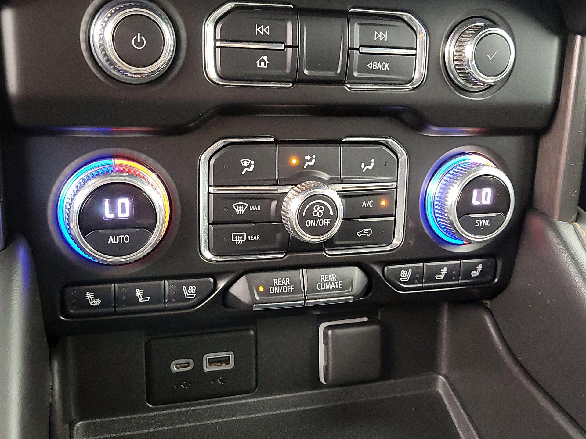 Thumbnail: 2022 GMC Yukon - 17