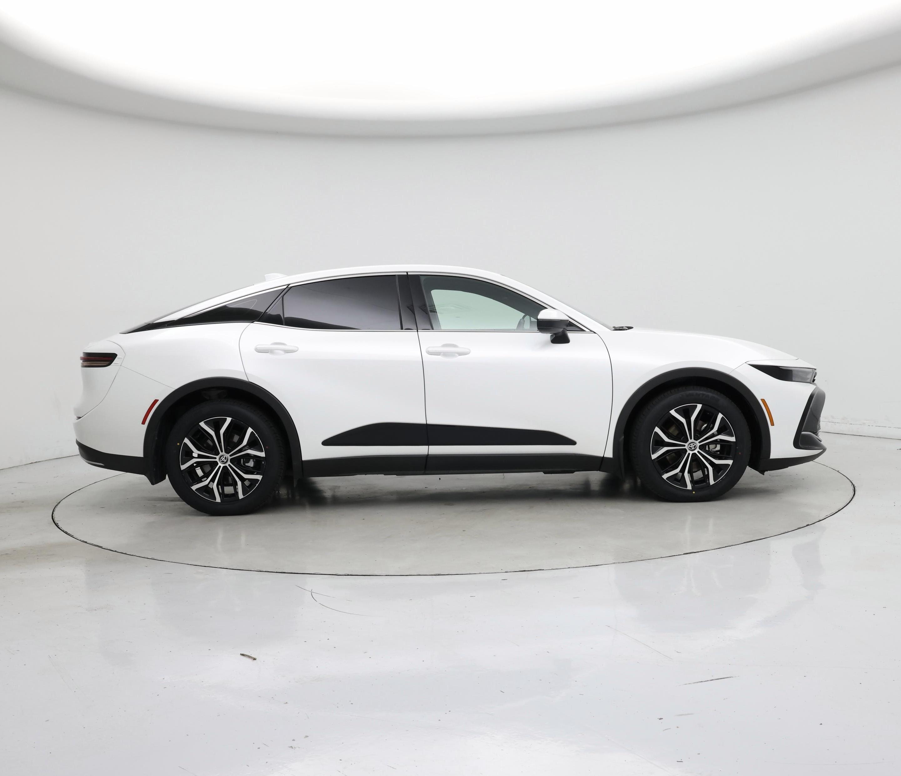 Thumbnail: 2023 Toyota Crown - 7