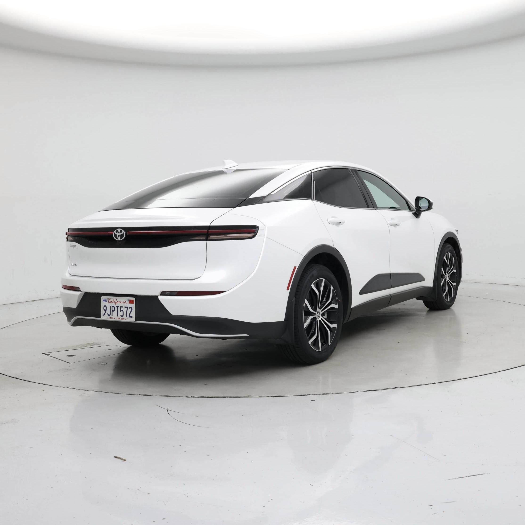 Thumbnail: 2023 Toyota Crown - 8