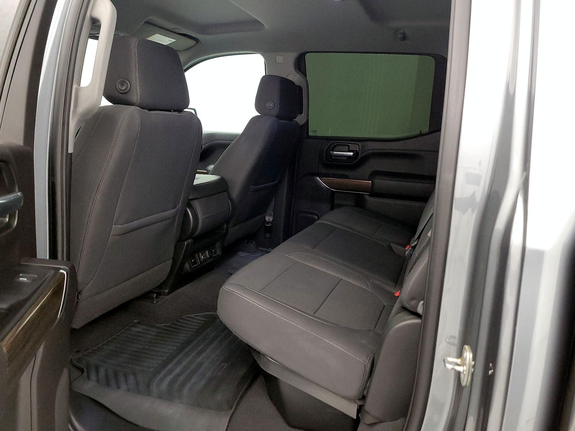 Thumbnail: 2020 Chevrolet Silverado 1500 - 19