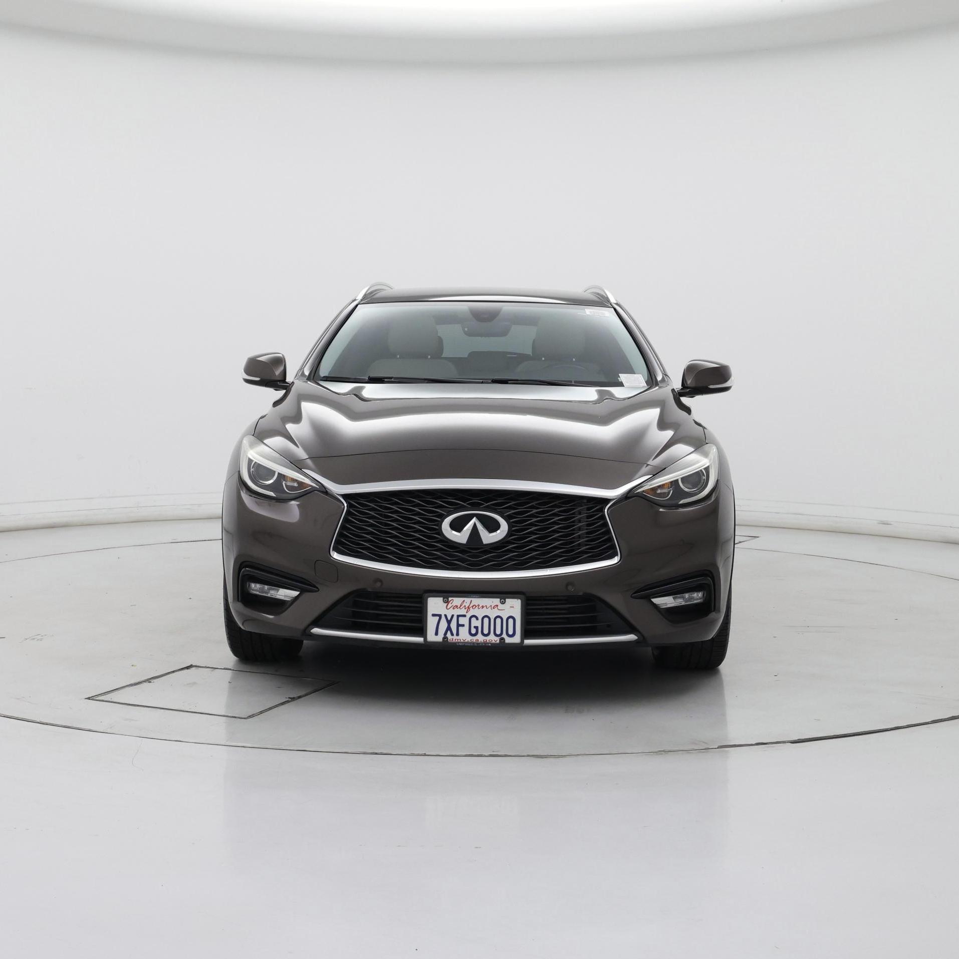 Thumbnail: 2017 INFINITI QX30 - 5