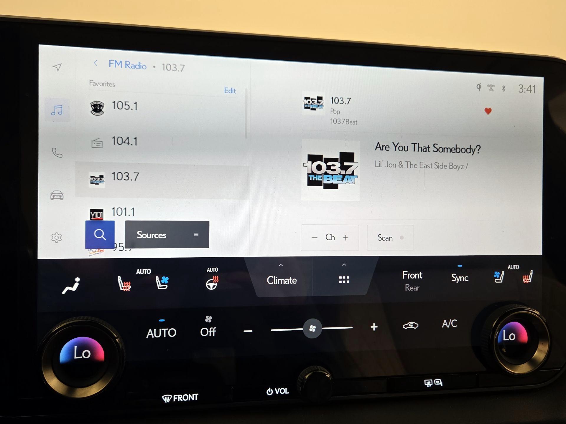 Thumbnail: 2023 Lexus RX - 15