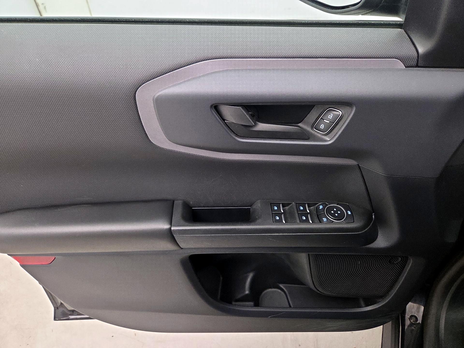 Thumbnail: 2023 Ford Bronco Sport - 12