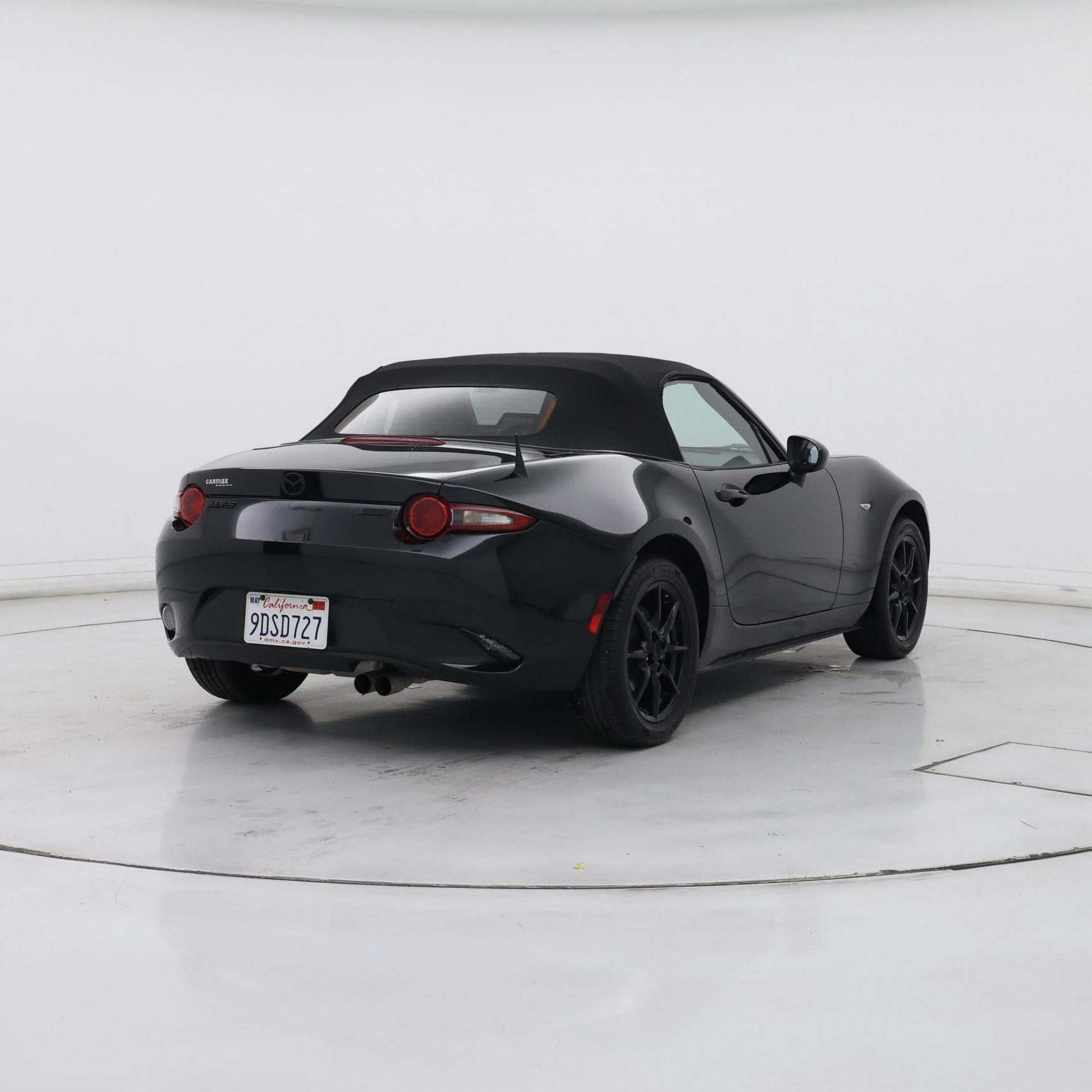 Thumbnail: 2017 Mazda MX-5 Miata - 8