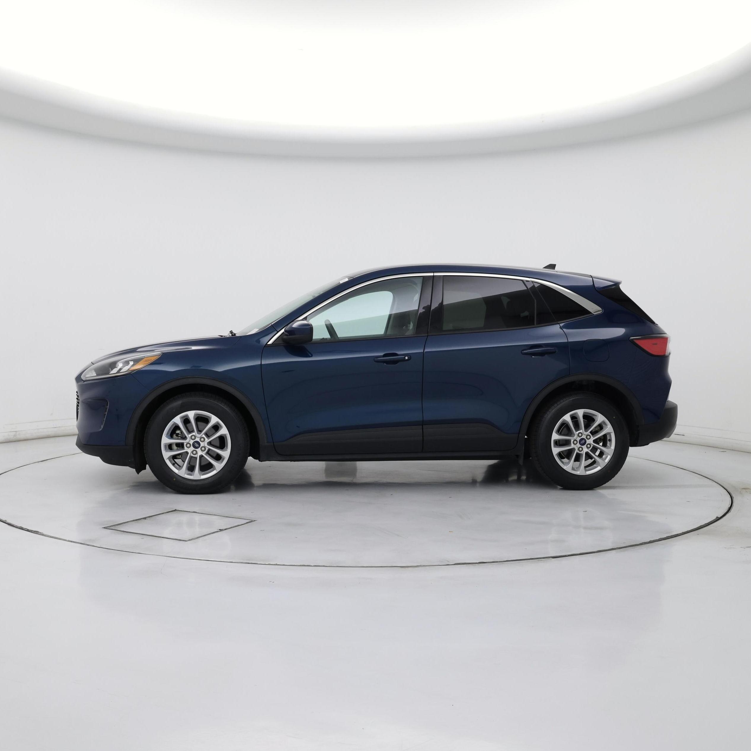 Thumbnail: 2020 Ford Escape - 3