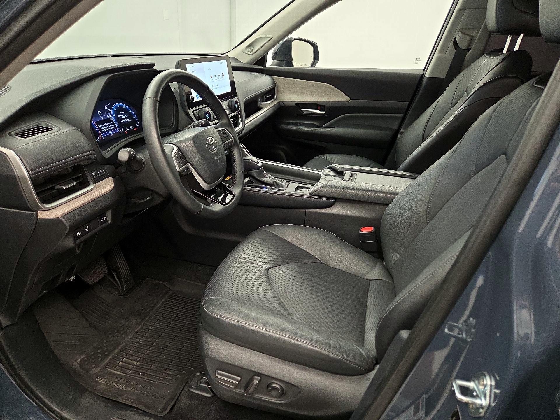 Thumbnail: 2024 Toyota Grand Highlander - 11