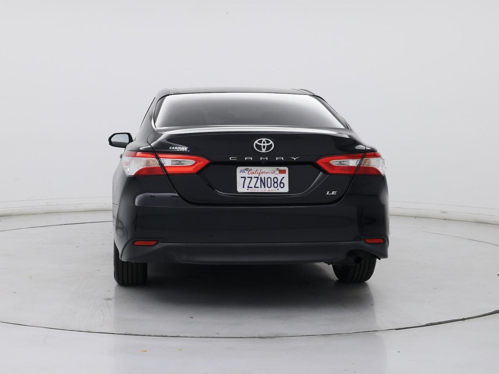 2018 Toyota Camry LE - Photo 7