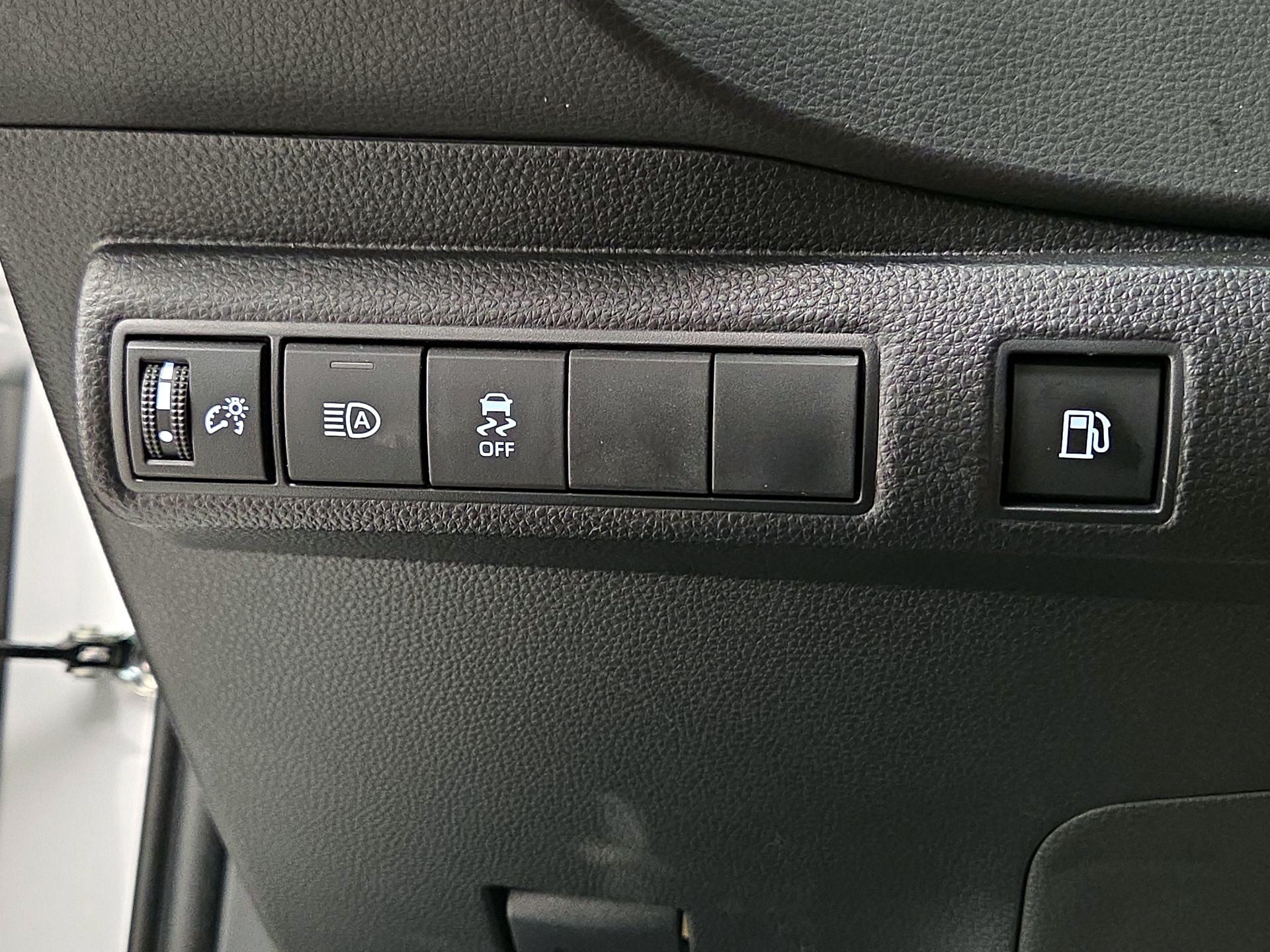 Thumbnail: 2025 Toyota Corolla - 13