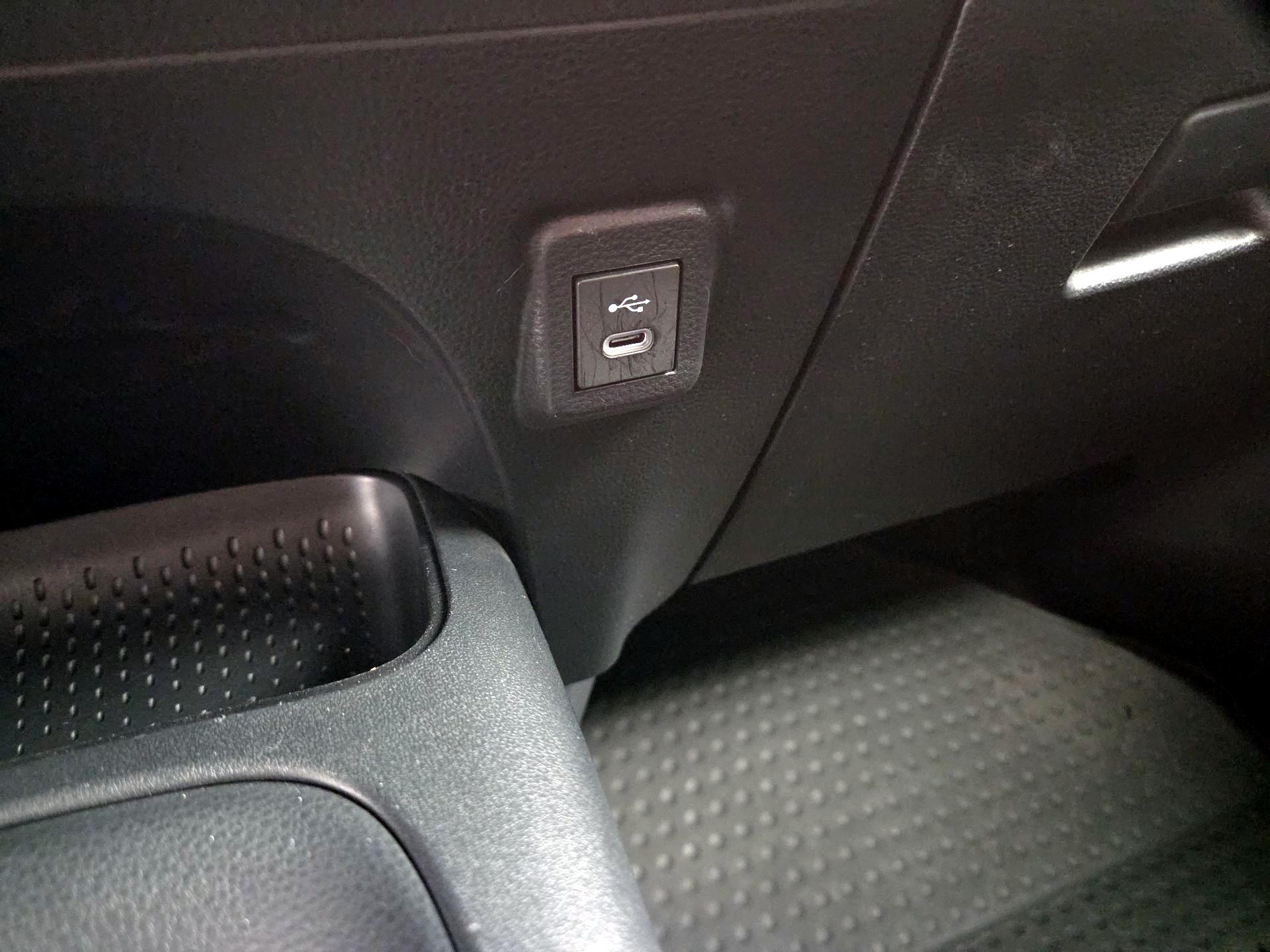 Thumbnail: 2025 Toyota Corolla - 18