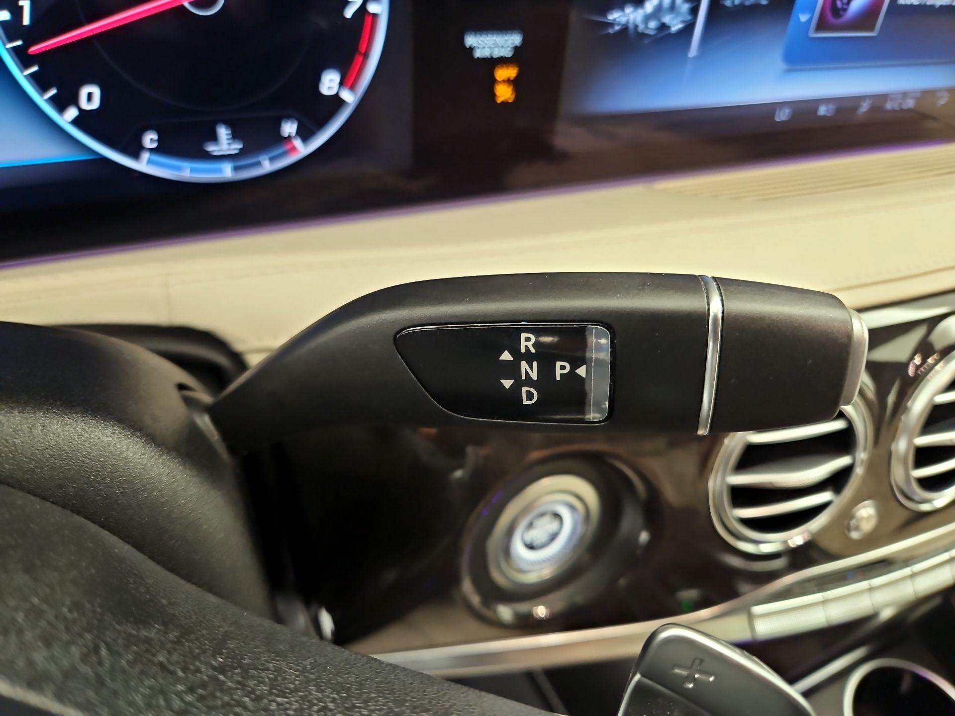 Thumbnail: 2018 Mercedes-Benz S-Class - 18