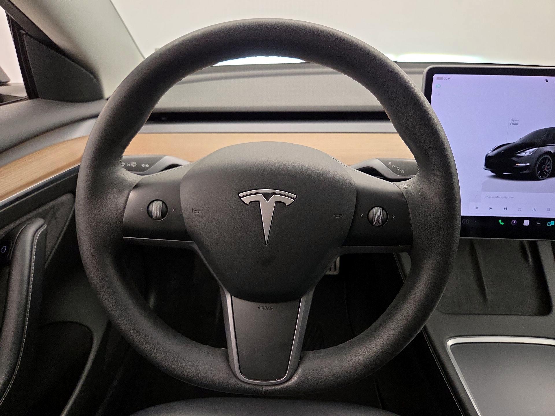 Thumbnail: 2022 Tesla Model 3 - 10