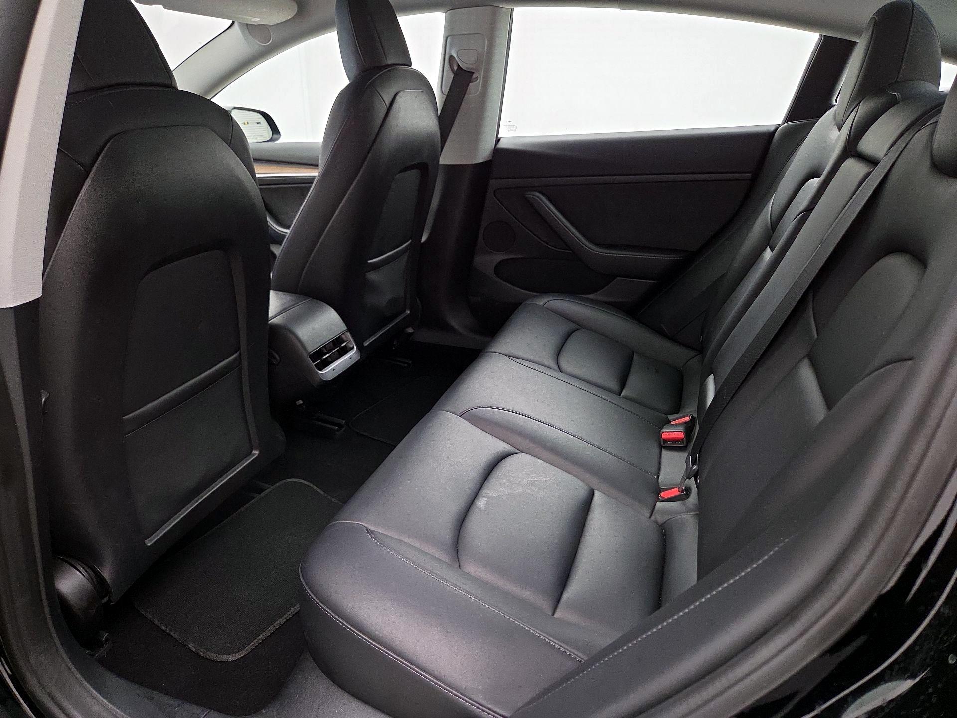 Thumbnail: 2022 Tesla Model 3 - 19