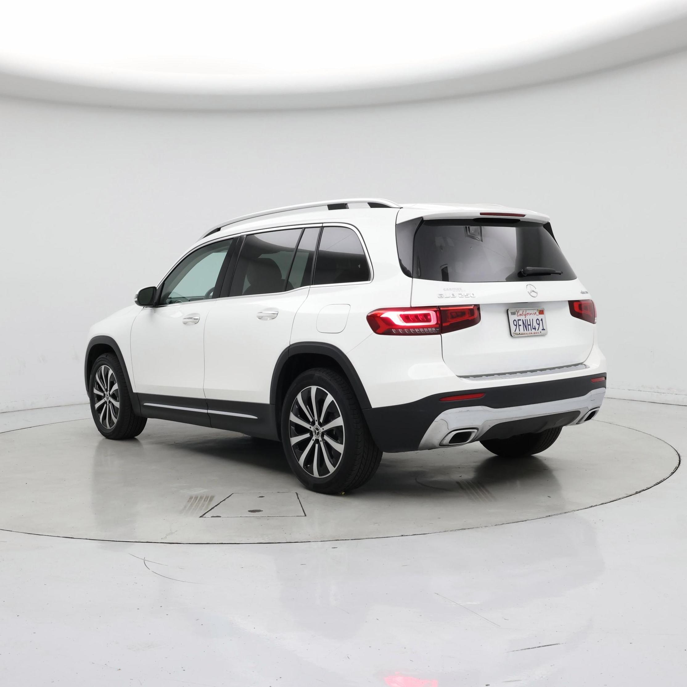 Thumbnail: 2023 Mercedes-Benz GLB - 2