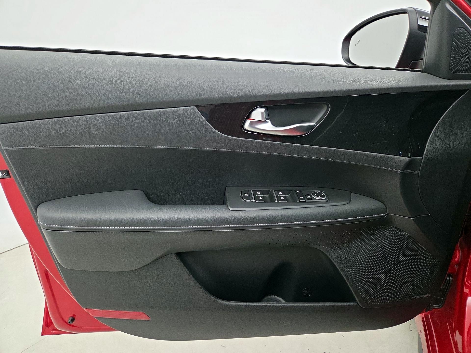 Thumbnail: 2024 Kia Forte - 12