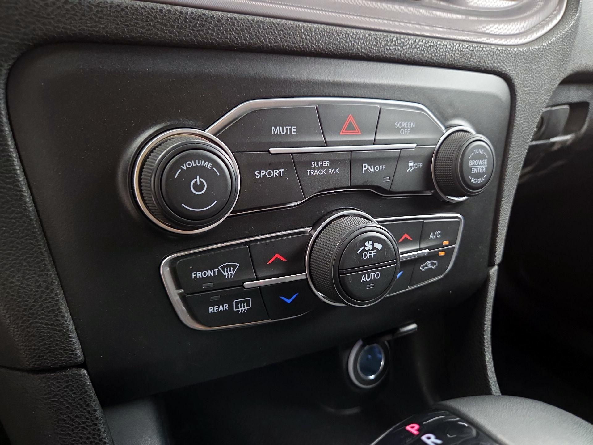 Thumbnail: 2023 Dodge Charger - 16