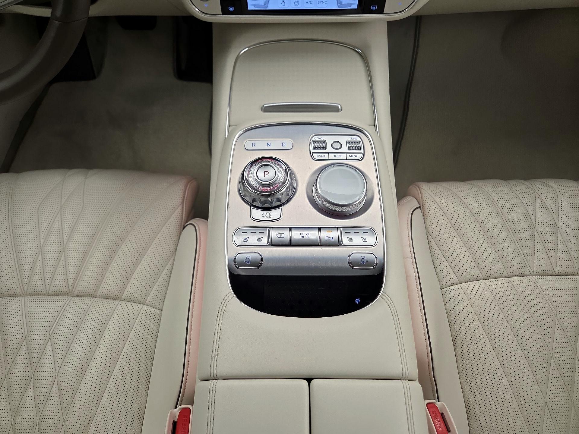 Thumbnail: 2023 Genesis G90 - 18