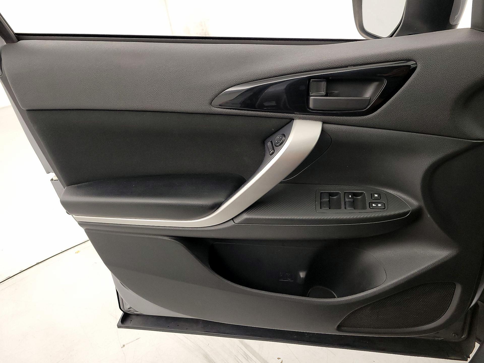 Thumbnail: 2019 Mitsubishi Eclipse Cross - 12