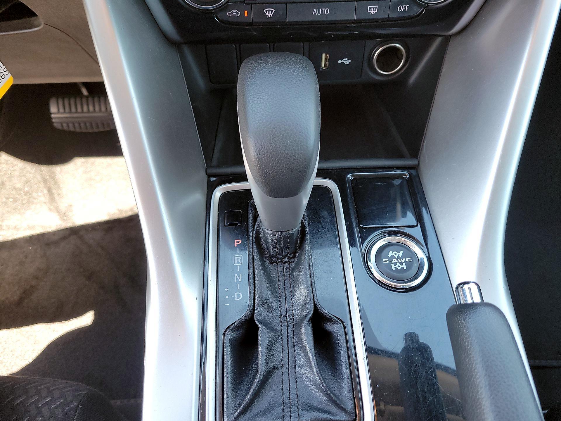 Thumbnail: 2019 Mitsubishi Eclipse Cross - 17