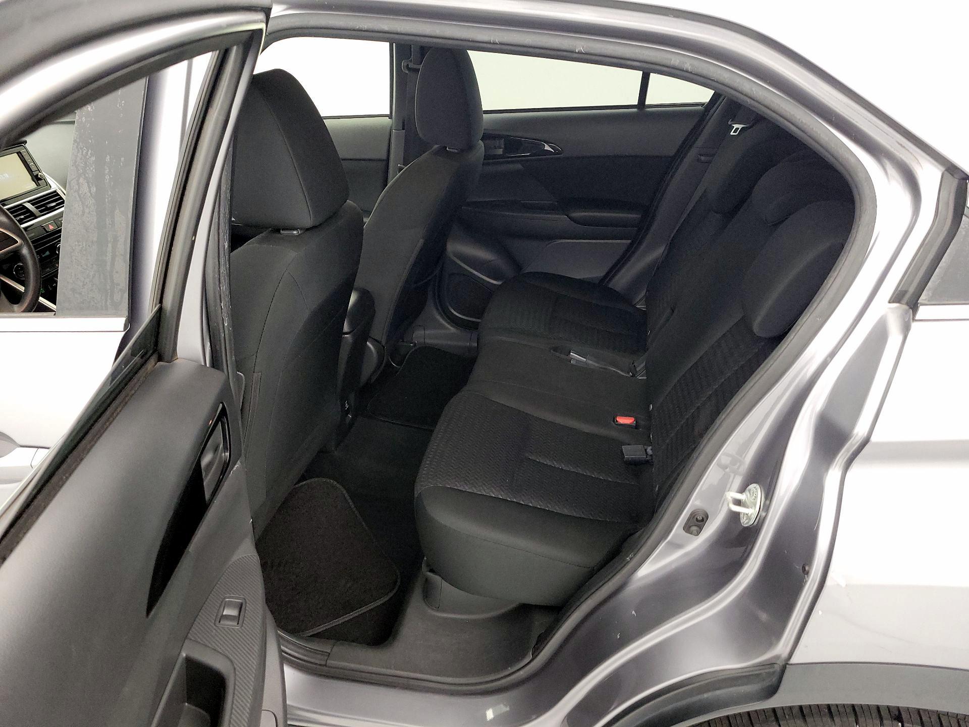 Thumbnail: 2019 Mitsubishi Eclipse Cross - 19