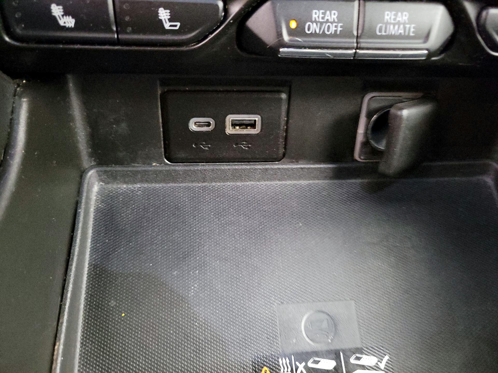 Thumbnail: 2022 Chevrolet Tahoe - 18