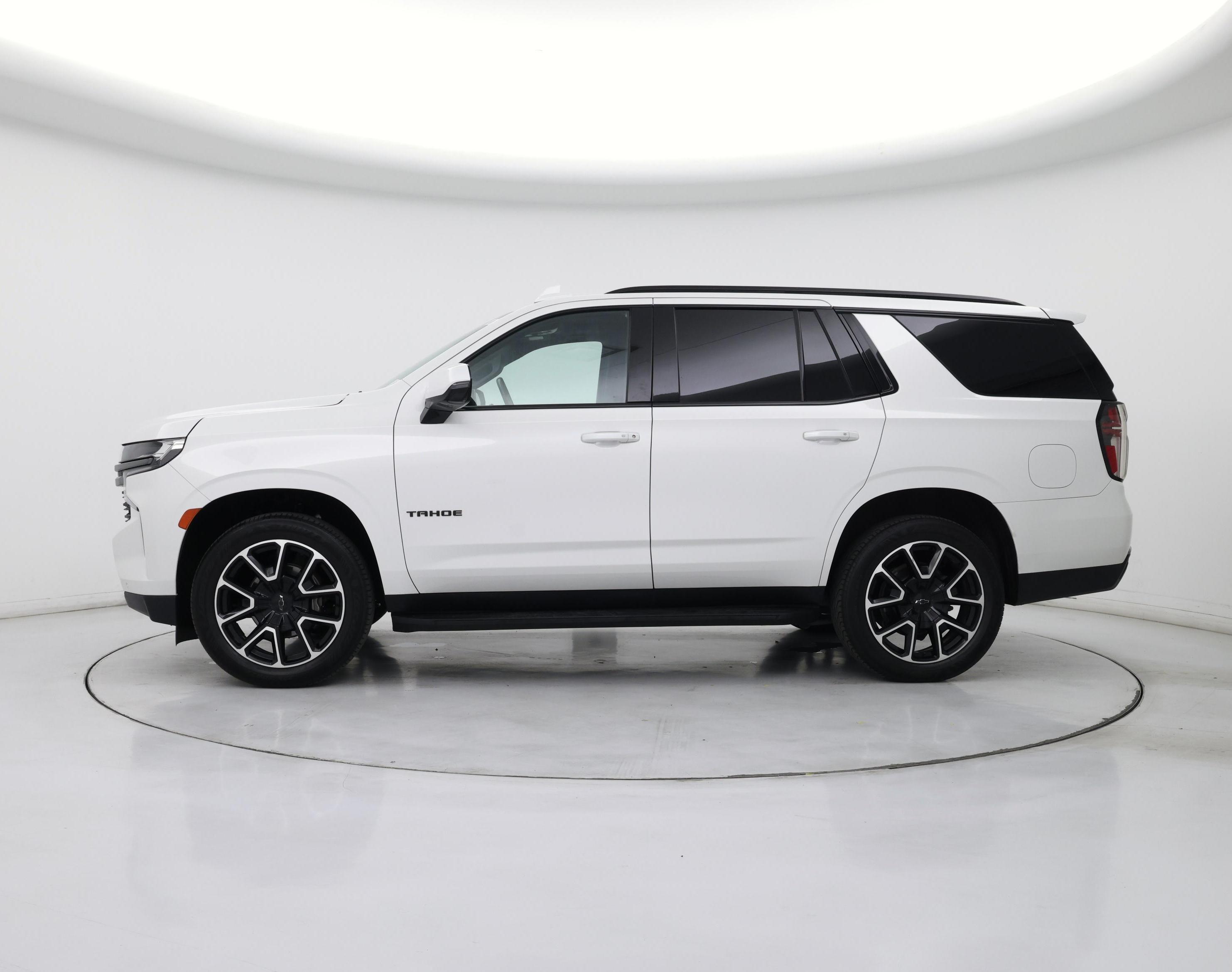 Thumbnail: 2022 Chevrolet Tahoe - 3